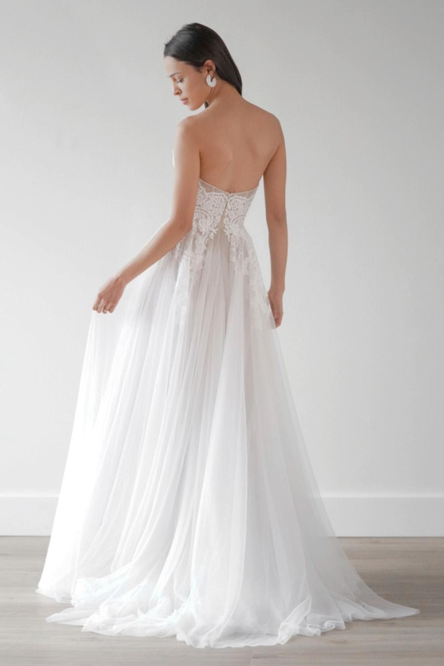 Willowby by Watters Jaislyn Wedding Gown - Elegant Lace Bridal Dress for Romantic Ceremonies & Formal Events