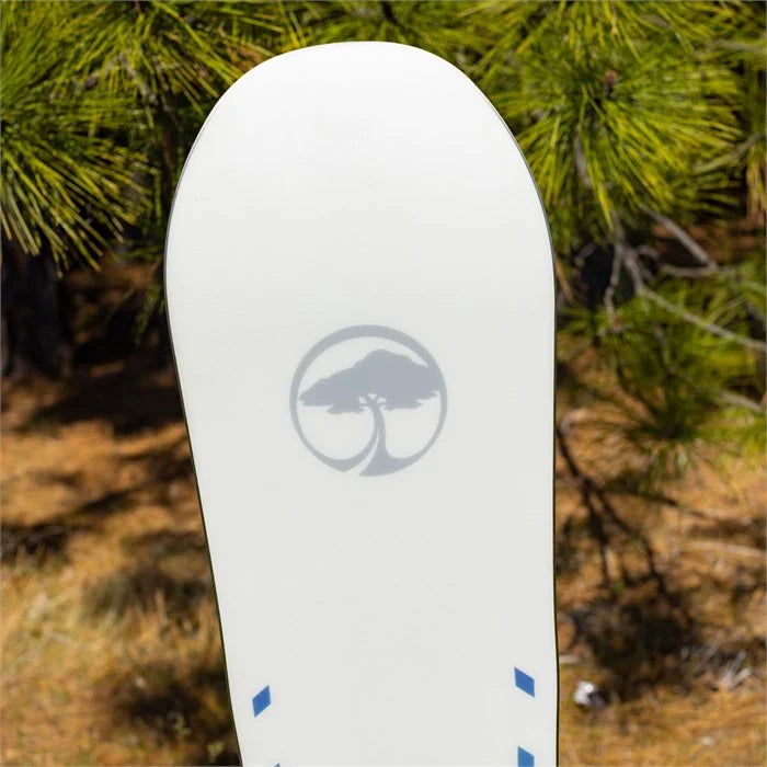 **2024 Arbor Women's Mantra Rocker Snowboard – All-Mountain Freestyle Board for Powder & Park – Perfect for Backcountry, Groomers & Tricks**    *(Use Case: Ideal for female riders seeking versatility in all-mountain terrain, powder days, park sessions, and freestyle progression.)*