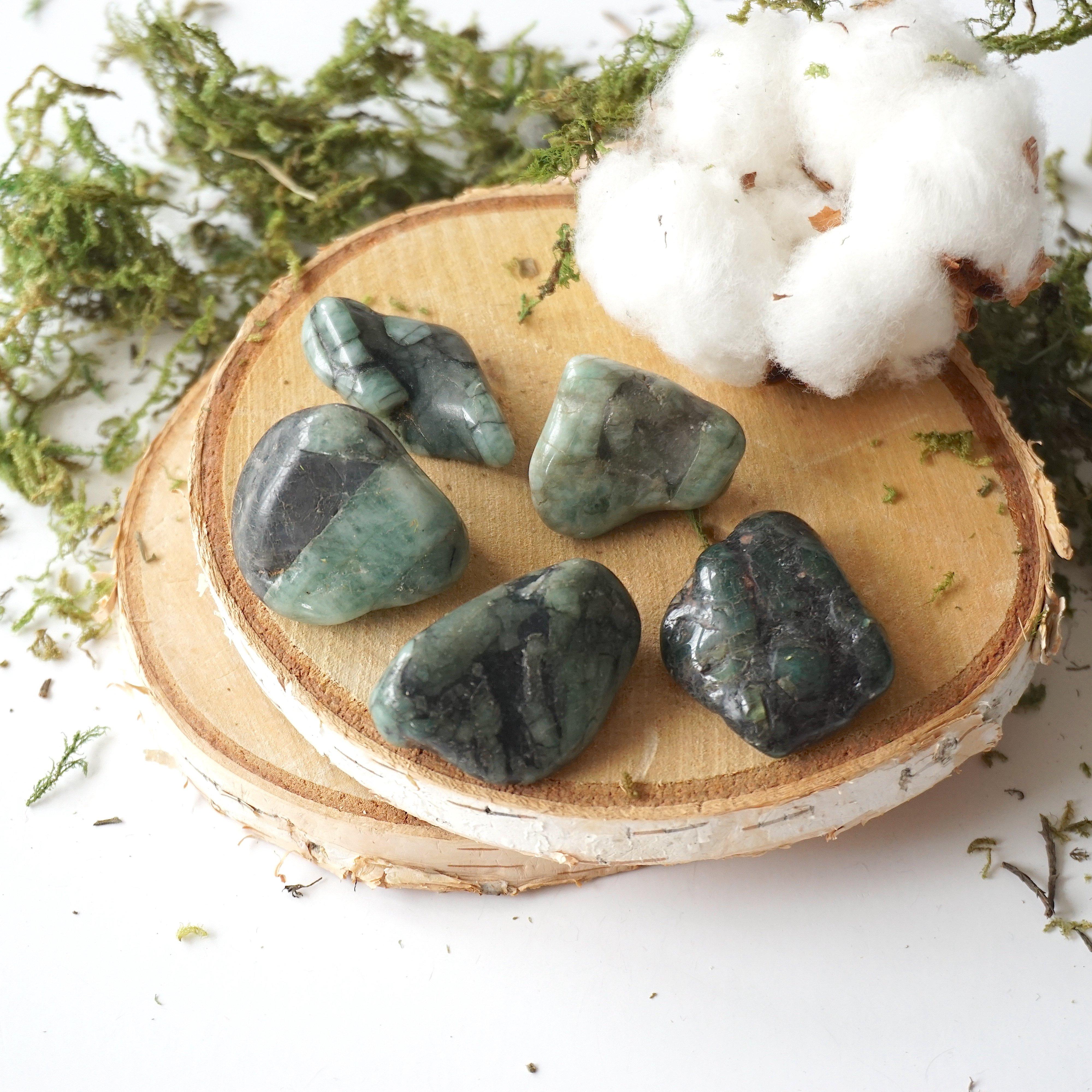 Natural Raw Emerald Crystals Bundle - 100% Genuine Untreated Green Beryl Gemstones for Jewelry Making, Crystal Healing & Mineral Collection - Perfect for DIY Crafts, Energy Work & Gift Giving
