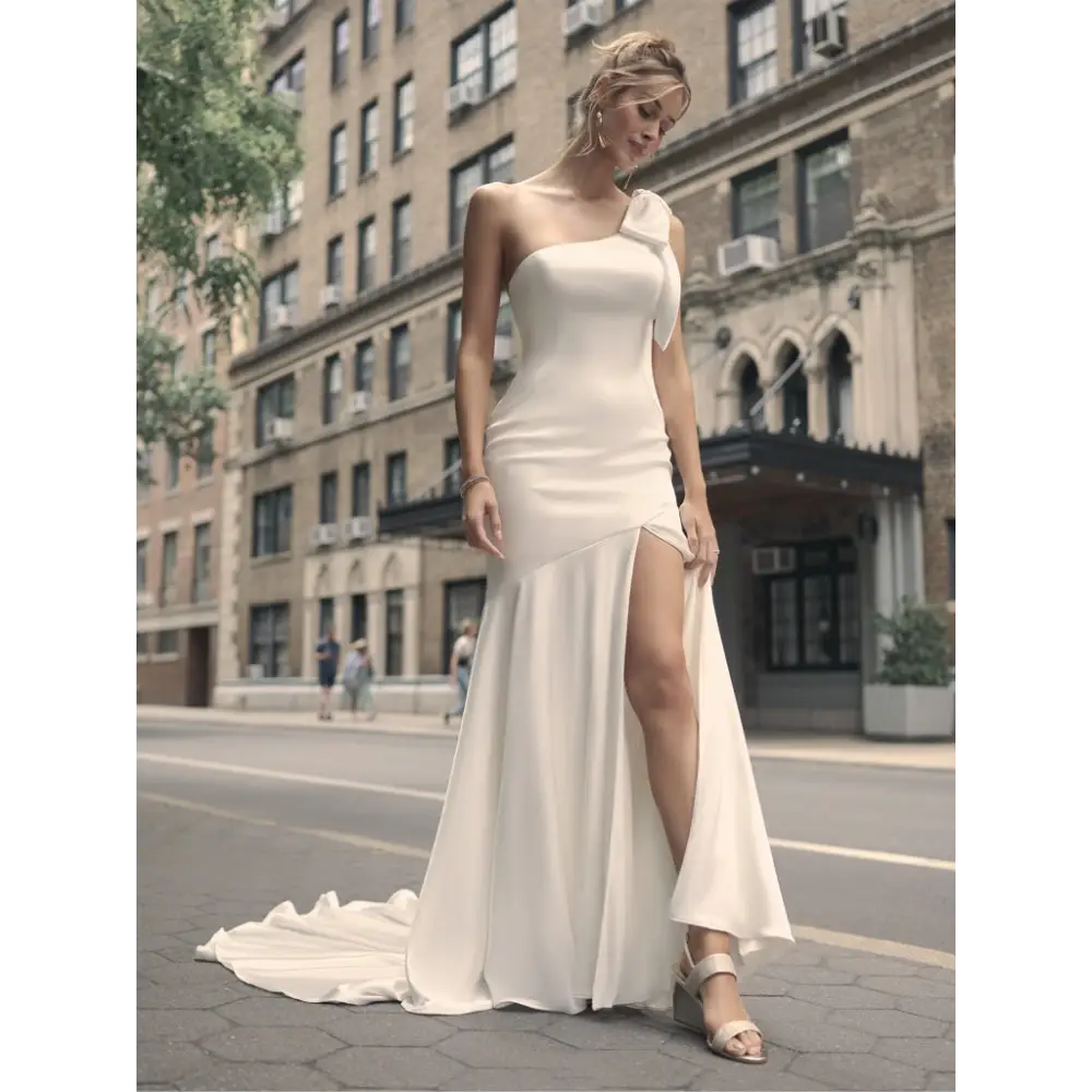 Maggie Sottero Saratoga Wedding Dress – Elegant Lace Bridal Gown for Church, Ballroom & Outdoor Ceremonies