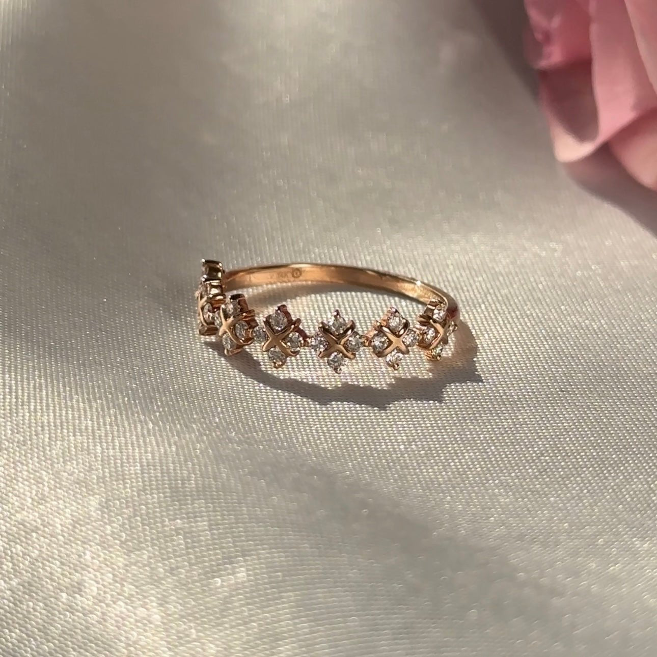 14K Rose Gold Diamond Clover Criss Cross Eternity Ring for Women - Elegant Wedding Band, Anniversary Gift, or Everyday Jewelry - Perfect for Romantic Occasions, Date Nights & Special Celebrations
