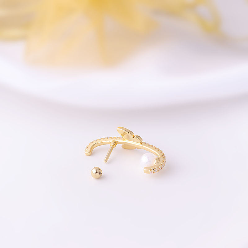 16G Butterfly Cartilage Helix Crawler Earrings - Stainless Steel Body Jewelry for Women | Perfect for Piercing, Stacking & Everyday Wear | HSPJ646