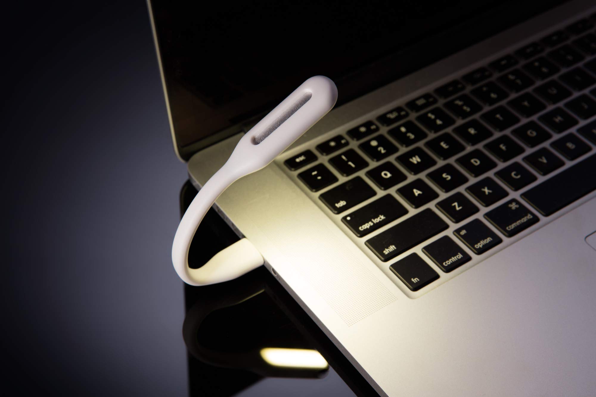 USB-Powered LED Laptop & Reading Light - Adjustable Bendable Gooseneck Desk Lamp for Night Work, Study, Travel - White High Intensity USB 2.0/3.0 Light for Computer, Notebook, Office & Bedside Use