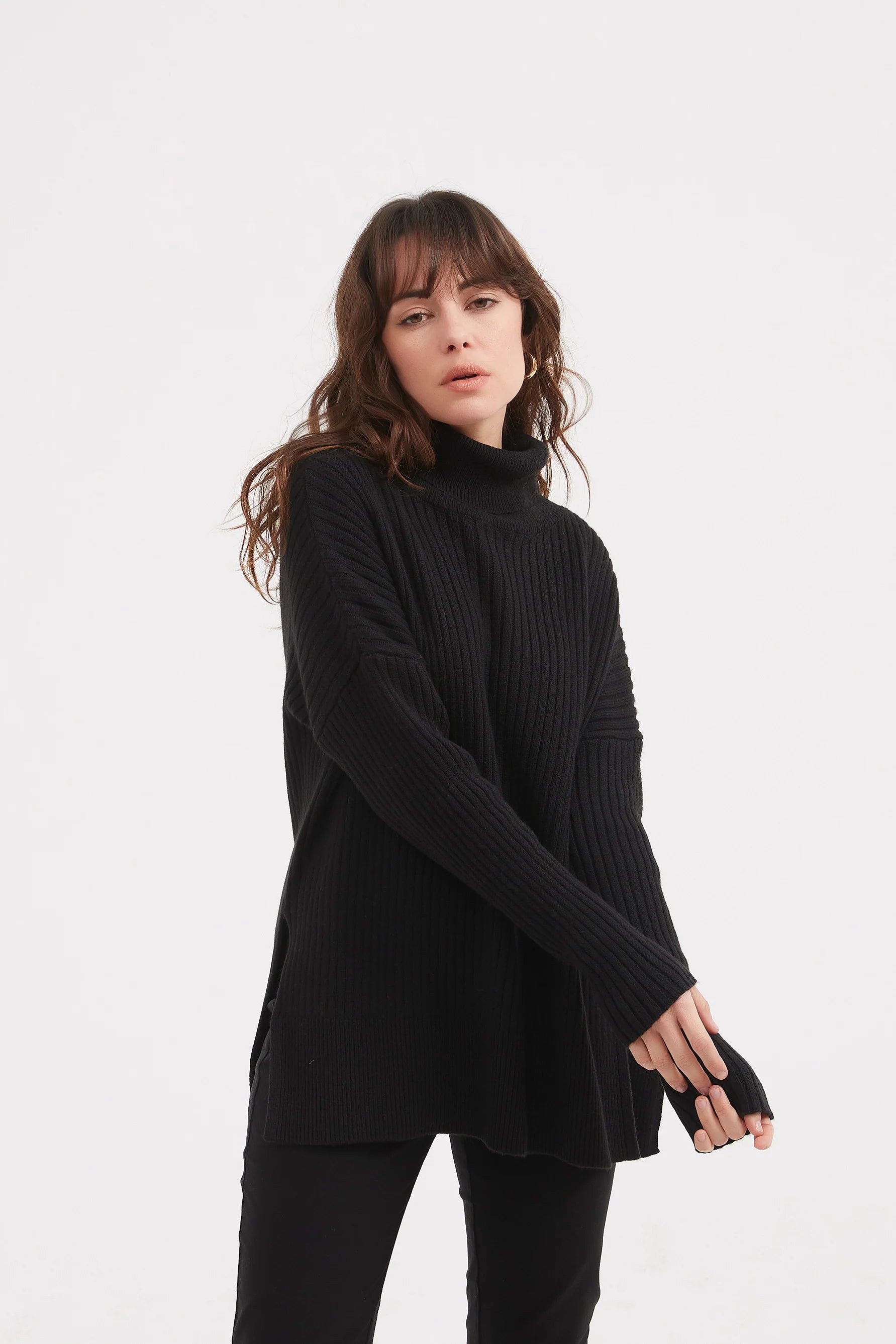 BOXY ROLL NECK KNIT SWEATER - BLACK WOMEN'S FASHION TOP for Casual Wear & Winter Outfits
