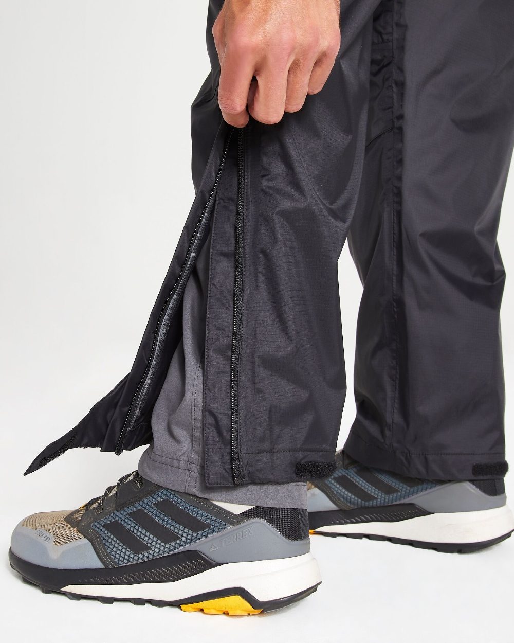 Craghoppers Ascent Waterproof Over Trousers for Men & Women - Lightweight Rain Pants for Hiking, Camping & Outdoor Adventures