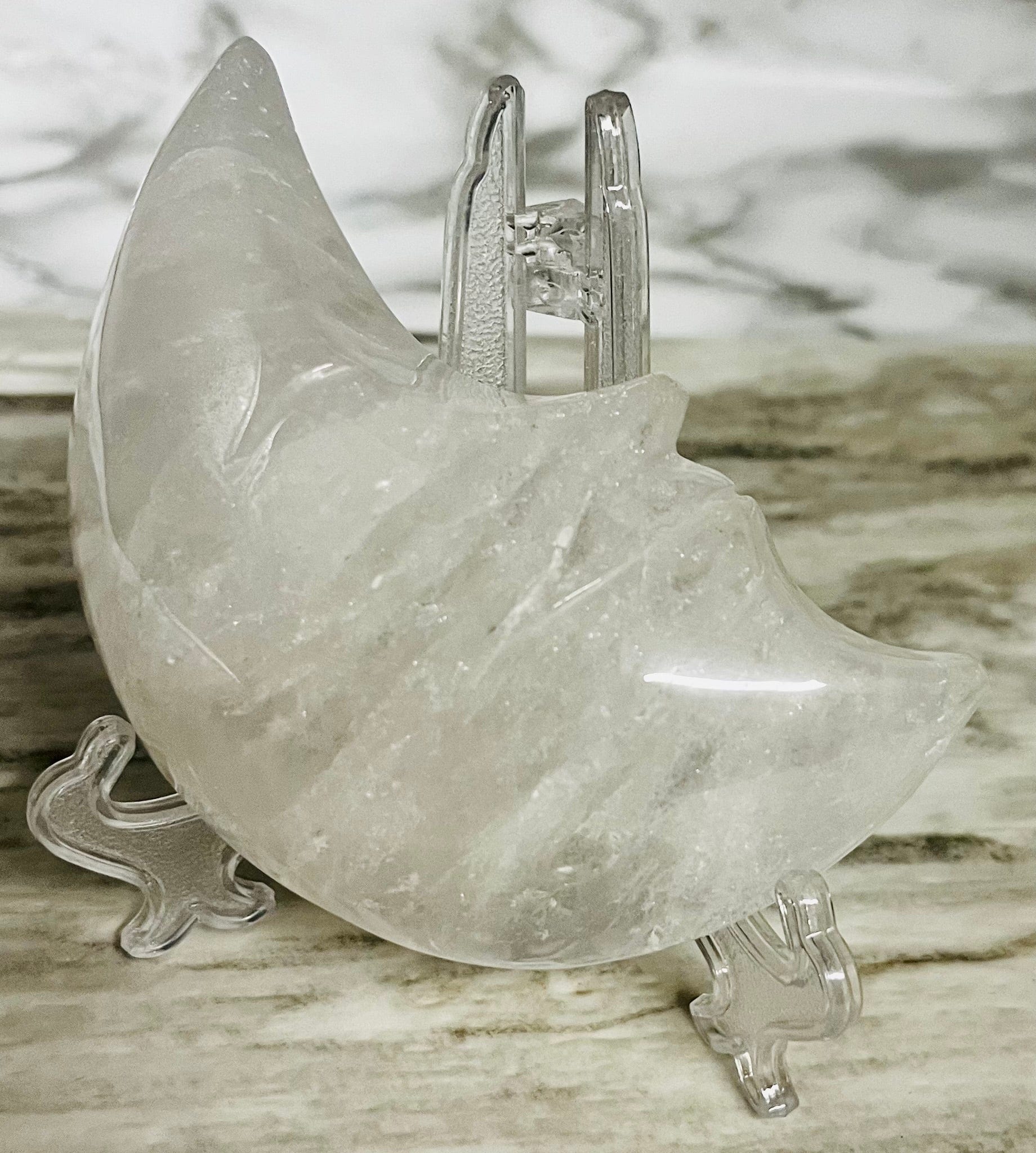 Natural Clear Quartz Moon Carving - Healing Crystal for Meditation, Yoga & Spiritual Decor | Perfect for Home, Office & Gift Giving