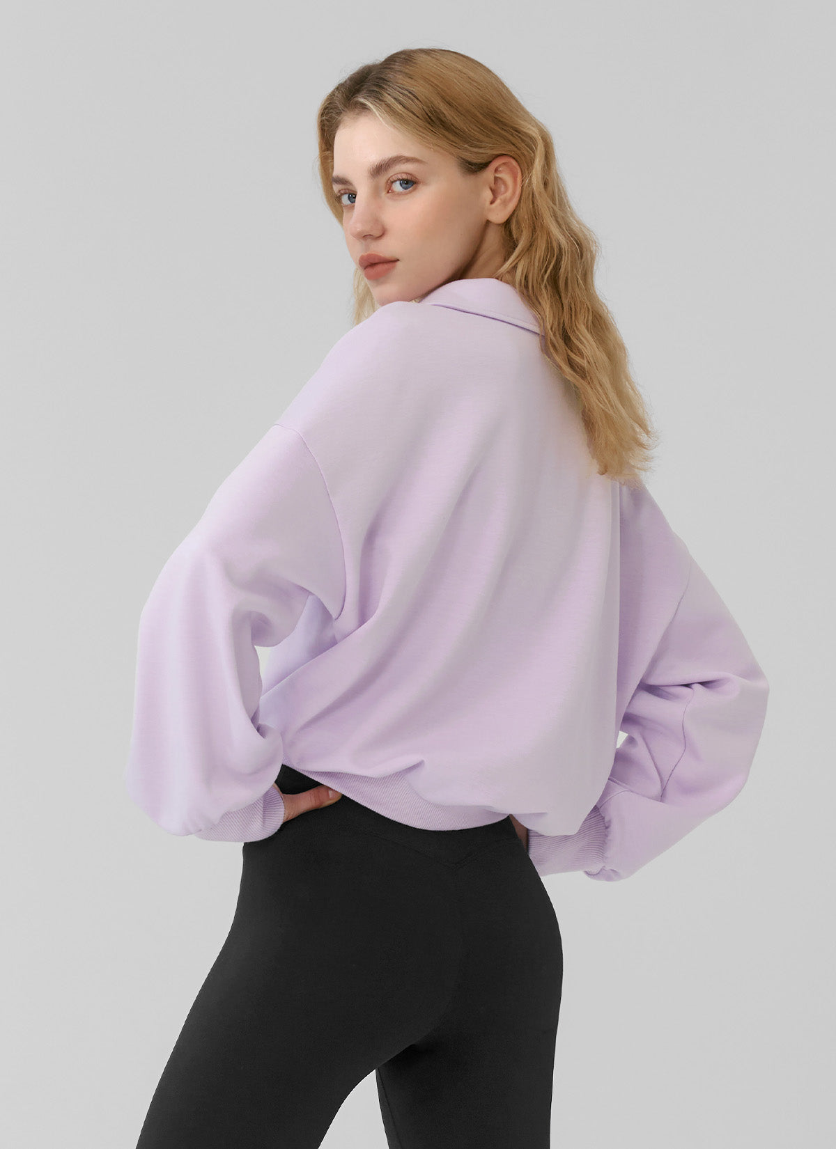 Stylish Mild Logo Collar Crop Sweatshirt for Women - Trendy Oversized Pullover for Casual Wear, Street Style & Loungewear
