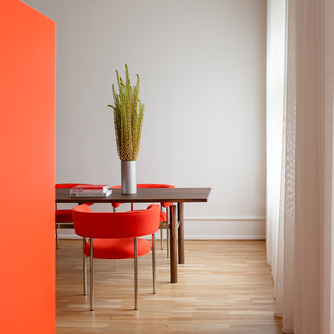 Modern Dining Armchair - Comfortable Upholstered Seat with Wooden Legs for Kitchen, Dining Room, or Breakfast Nook - Perfect for Family Gatherings & Entertaining Guests