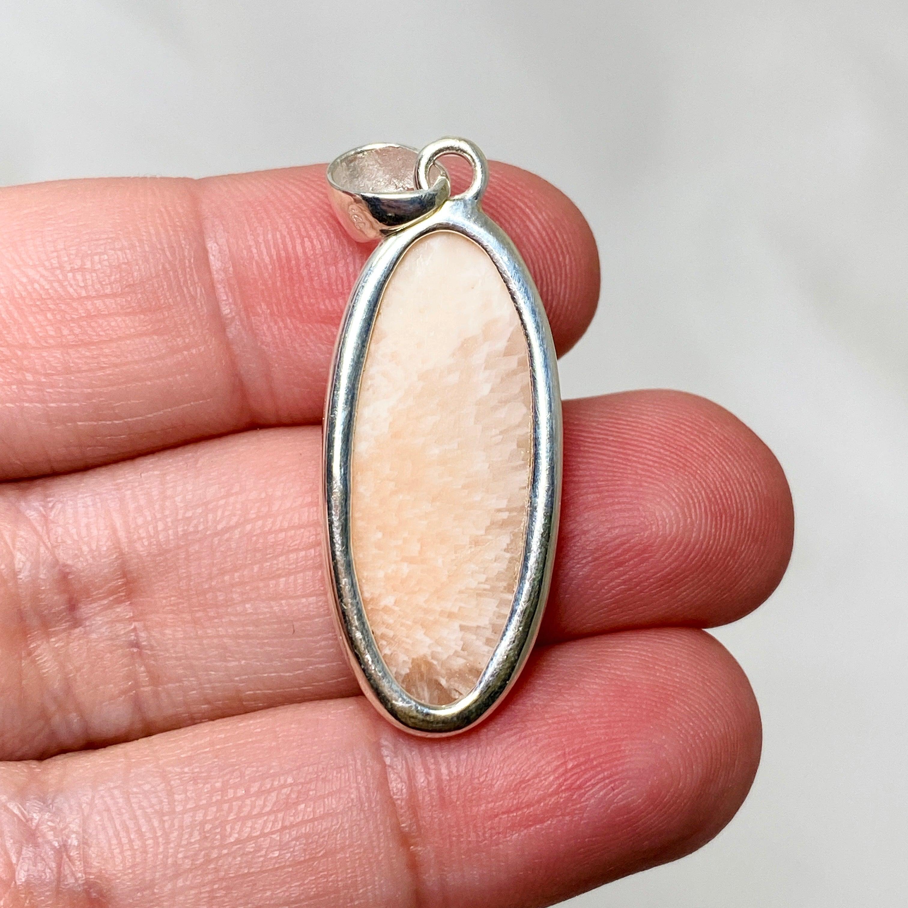 Natural Peach Scolecite Oval Pendant Necklace - Healing Crystal Jewelry for Women - Perfect for Meditation, Energy Balancing & Spiritual Gifts