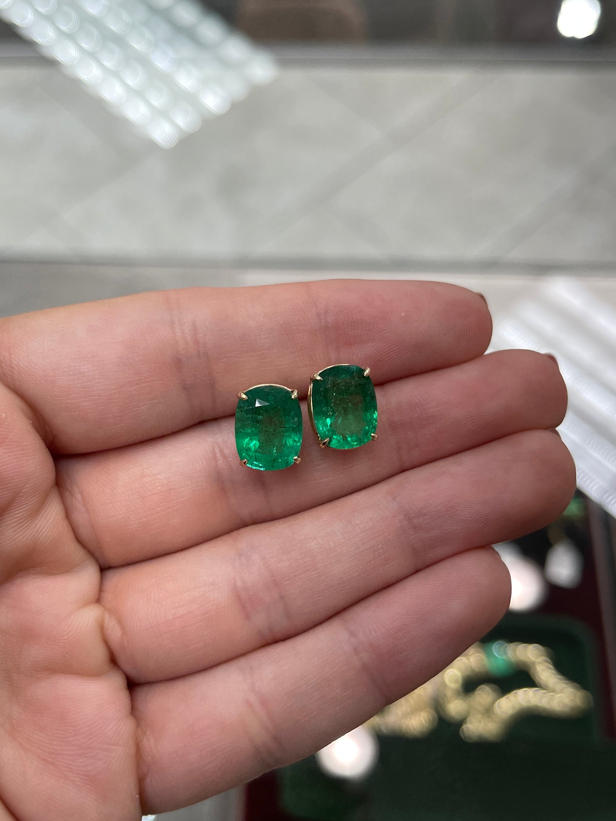 AAA Top Quality 8.25tcw Natural Emerald Cushion Cut Handmade 18K Gold Earrings for Women | Elegant Jewelry Gift for Wedding, Anniversary & Special Occasions