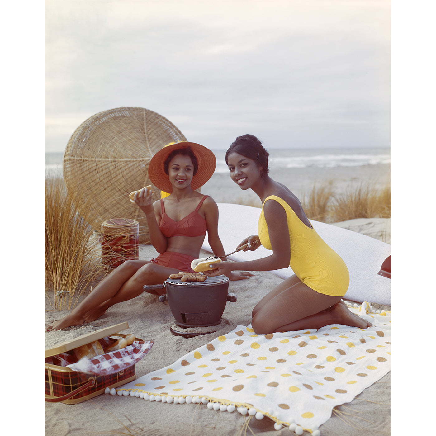 Beautiful Young Women on Beach - Stunning Stock Photos for Travel Blogs & Social Media | Perfect for Vacation Inspiration & Summer Content