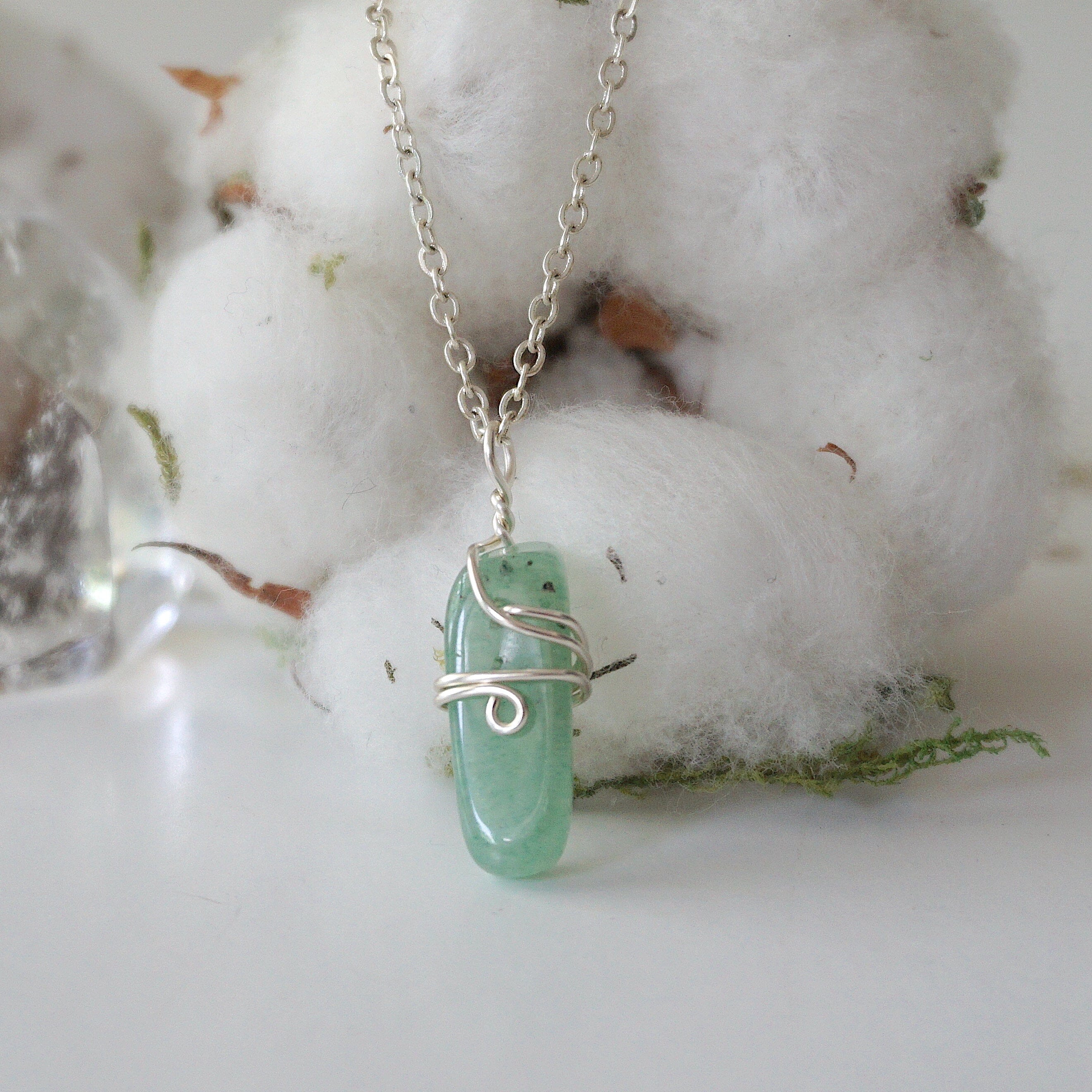 Green Aventurine Crystal Charm Necklace - Healing Stone Jewelry for Women | Spiritual Protection & Good Luck Pendant | Perfect for Meditation, Yoga & Energy Balancing