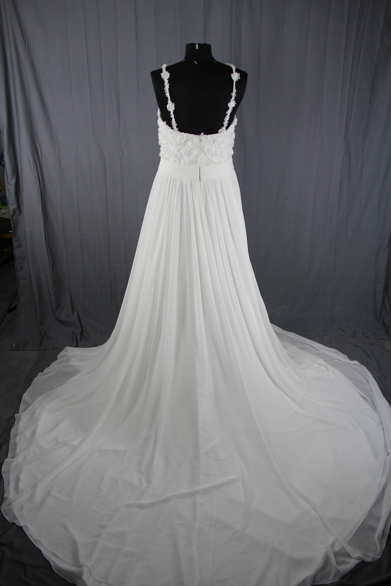 San Patrick Australia Sample Gown - Elegant Women's Formal Dress for Weddings, Parties & Special Occasions