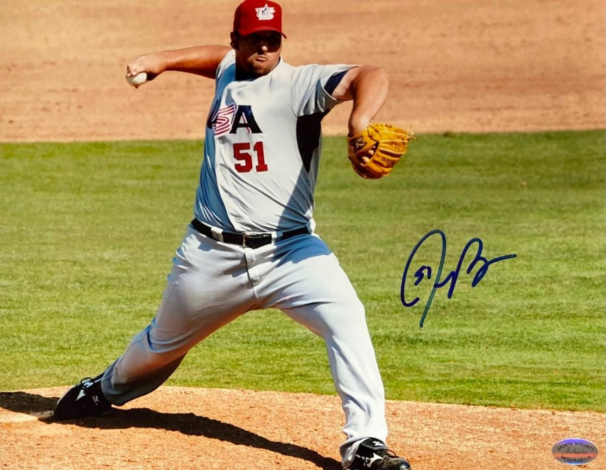 Jonathan Broxton Autographed 8x10 Baseball Photo - USA MLB Player - Signed Memorabilia for Collectors & Fans - Perfect for Sports Memorabilia Displays & Gift Giving