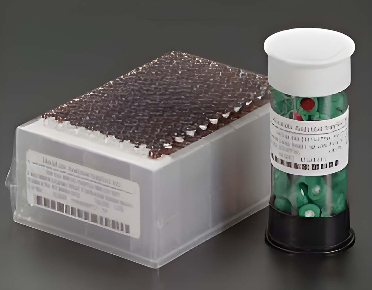 07-1245G-101 Micro Liter Plates Sampling System Convenience Kit with Green Cap PTFE/Silicone Stopper, Conical Inserts Installed - Clear 150µL for PCR, DNA/RNA Extraction & Lab Sample Storage