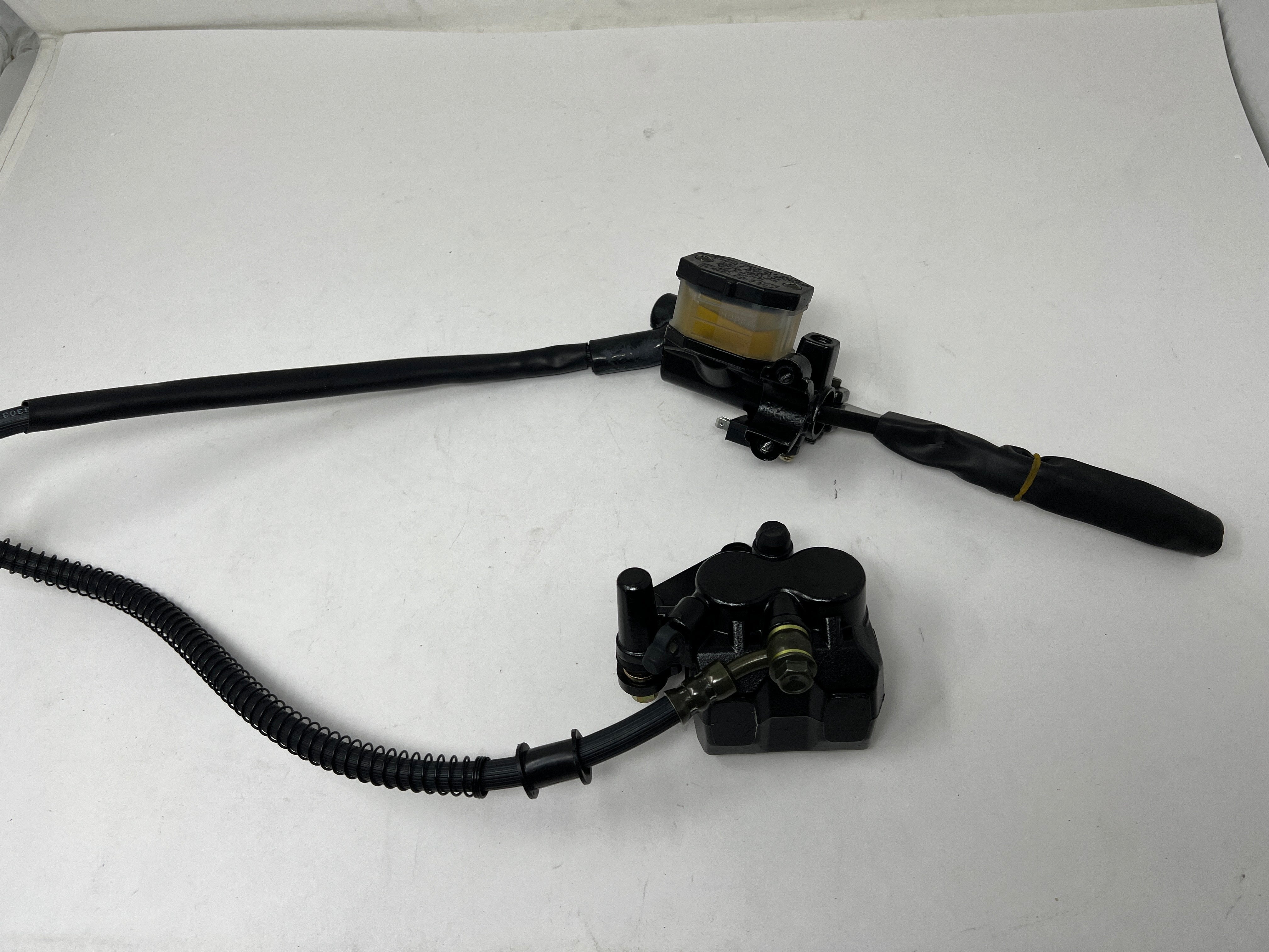 Harley-Davidson Sportster 250cc Chopper Motorcycle Front Brake Assembly Kit (Part# 04010109) - Compatible with 2000-2023 Models - Perfect for DIY Repairs & Maintenance