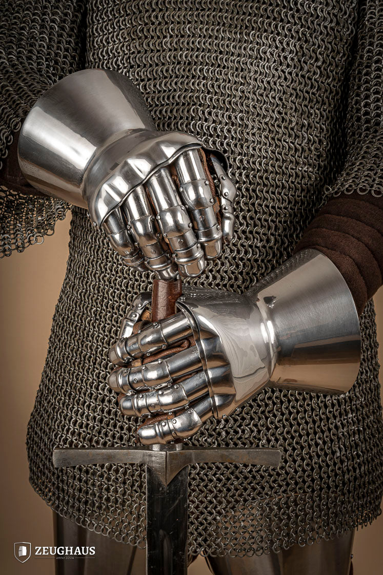 Premium Hourglass Gauntlets 1350 & 1410 - 1.6mm Polished Stainless Steel Armor for LARP, Cosplay & Medieval Reenactment - Perfect for Renaissance Fairs & Theater Performances