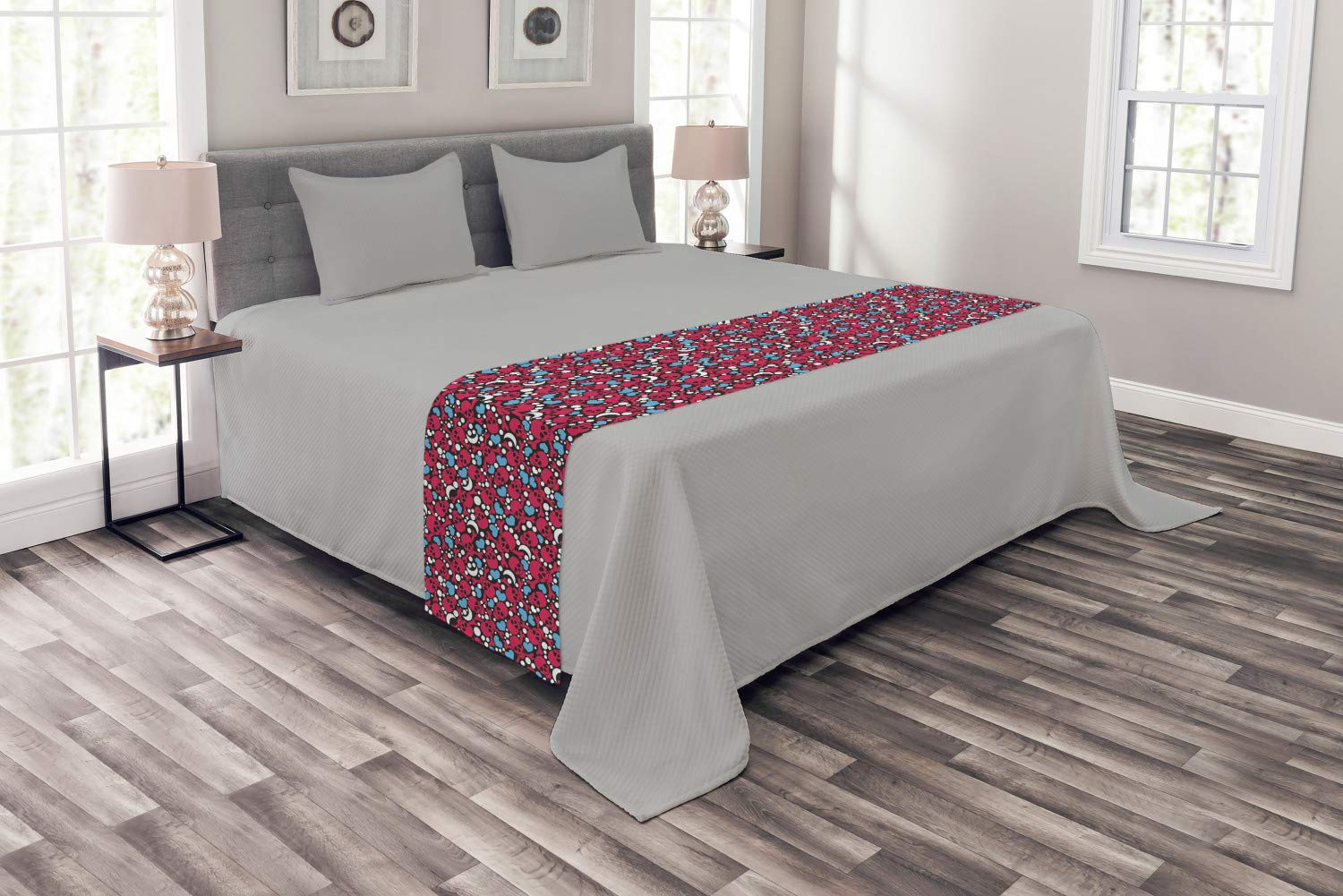 Ambesonne Skull Bed Runner - Red Smiling Skulls with Hearts, Moons & Dots Pattern on Black Background - Decorative Bed Scarf for Hotels, Homes & Guest Rooms - Perfect for Halloween, Gothic Decor & Themed Bedrooms