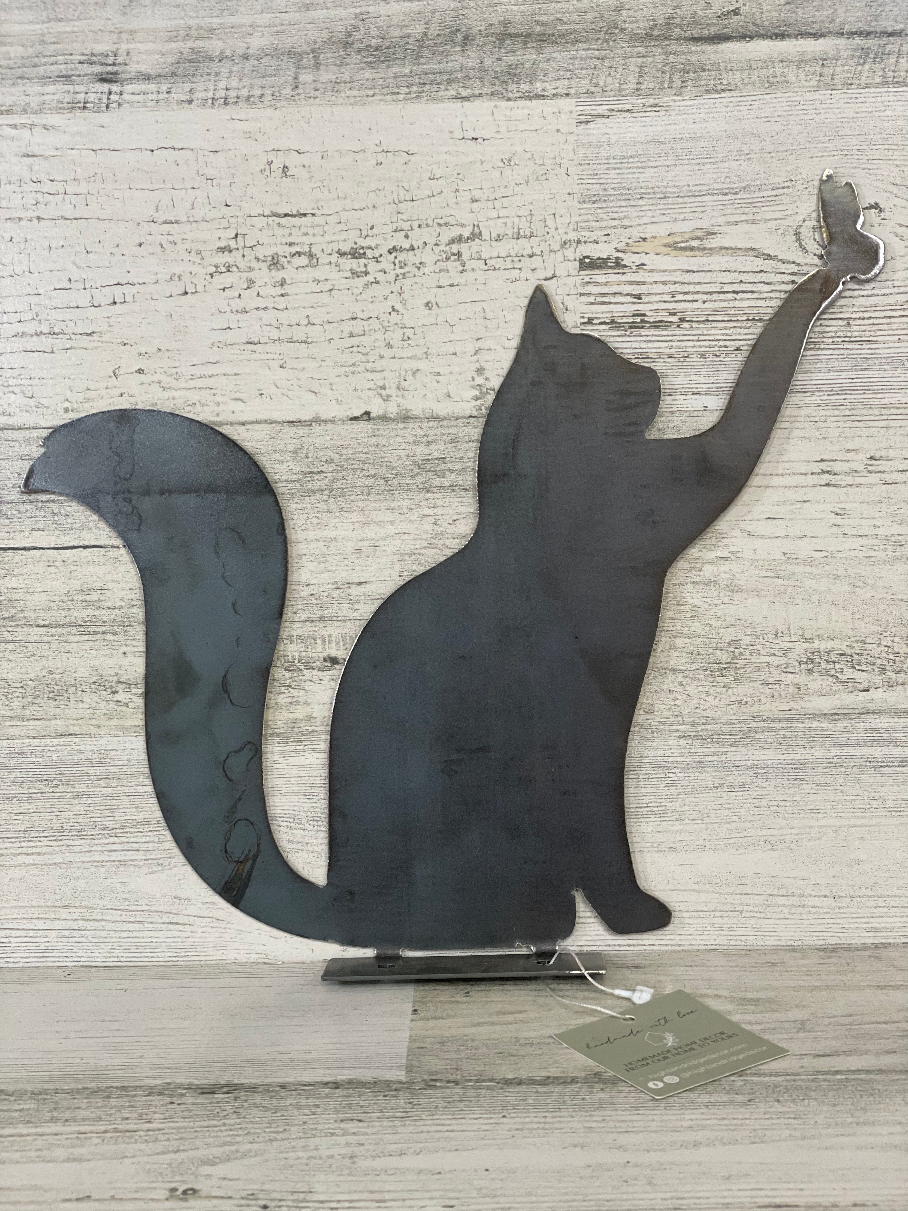 Elegant Metal Cat & Butterfly Wall Sculpture - Handcrafted Home Decor for Living Room, Bedroom, or Garden - Perfect Gift for Pet Lovers & Nature Enthusiasts