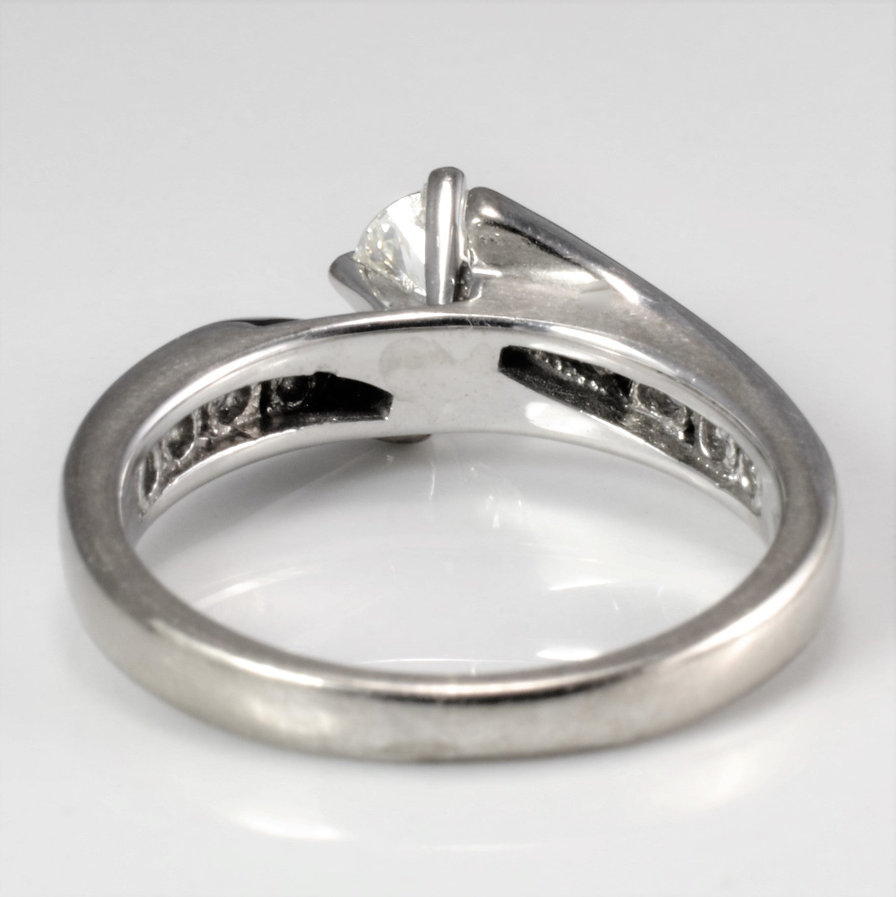 0.83 Carat Bypass Diamond Engagement Ring - Size 5.5 - Elegant Wedding Band for Proposals & Anniversaries - Perfect Gift for Her