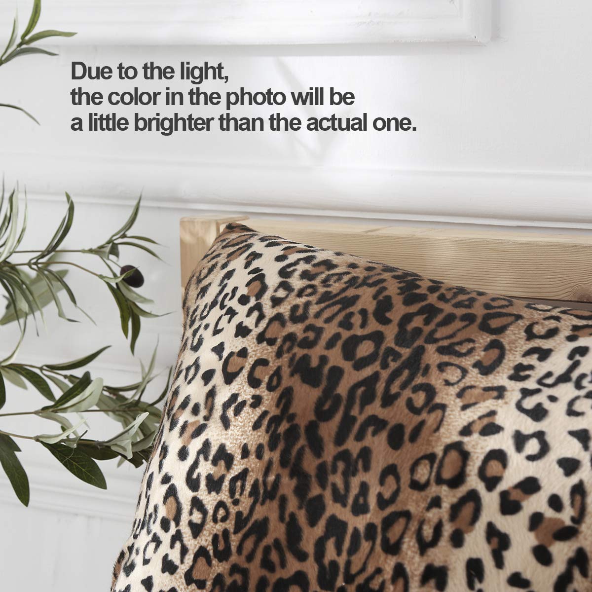 CARRIE HOME Soft Plush Leopard Print Faux Fur Decorative Throw Pillow Covers Set of 2 (18x18 Inches) - Cozy Couch & Sofa Accent Pillows for Living Room, Bedroom Decor - Perfect for Home Styling and Gift Giving