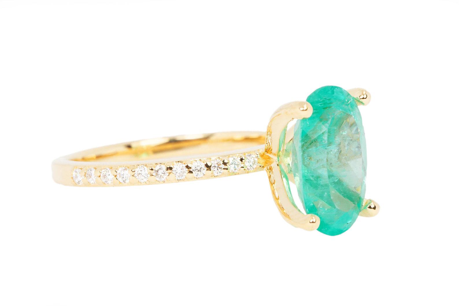 3.10tcw Oval Colombian Emerald & Diamond Accent 14K Gold Engagement Ring for Women - Perfect for Proposals, Anniversaries & Bridal Jewelry