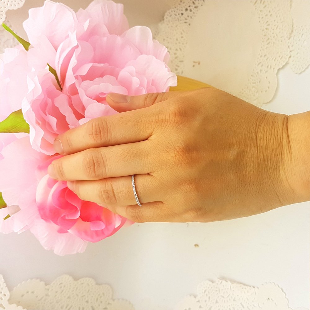 10K Solid White Gold Round Pink Sapphire & White Diamond Stackable Ring for Women - Dainty Anniversary Wedding Band, Elegant Gift for Her - Perfect for Engagements, Anniversaries & Special Occasions