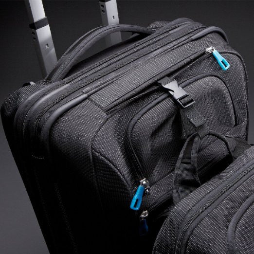 Thule Crossover 22”/58cm Rolling Upright Suiter Luggage - Durable Carry-On Suitcase for Business Travel & Weekend Getaways