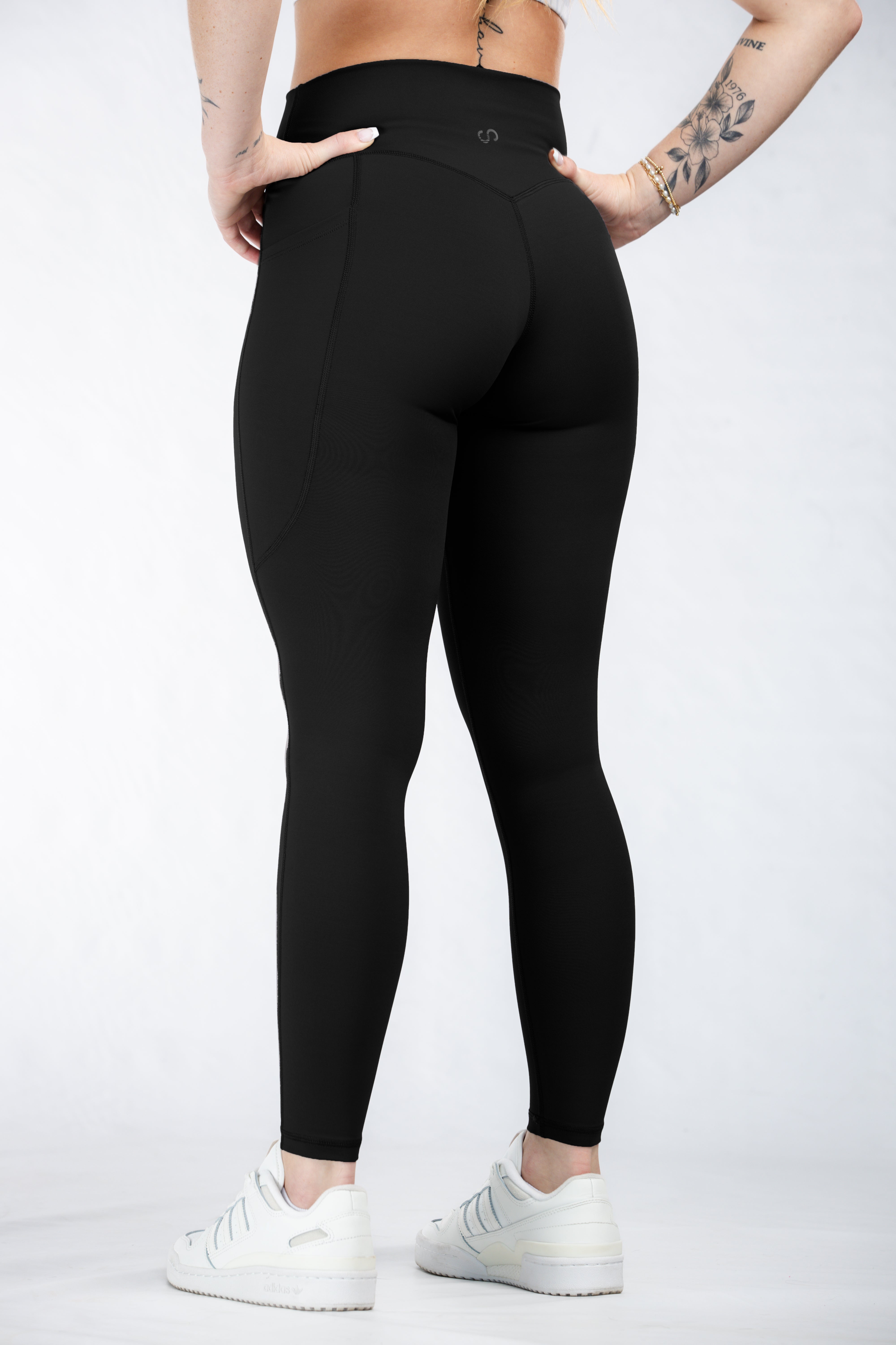 Empowered High-Waist Yoga Leggings with Pockets - Black | Perfect for Workouts, Running & Everyday Comfort