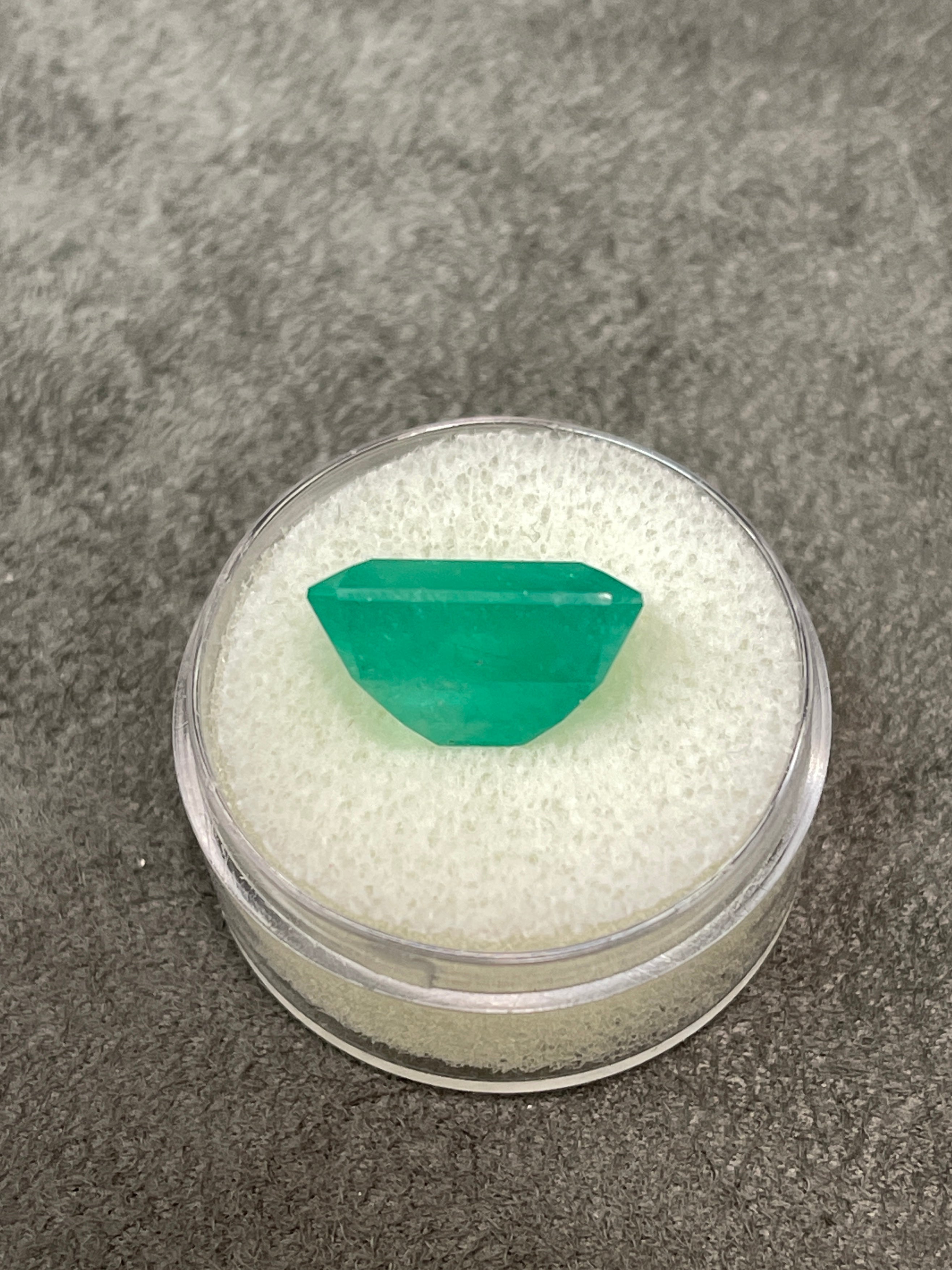 8.84 Carat Natural Colombian Loose Emerald - Vivid Green Color, 14.5x1.5mm Emerald Cut Gemstone for Jewelry Making, Engagement Rings & Luxury Gifts