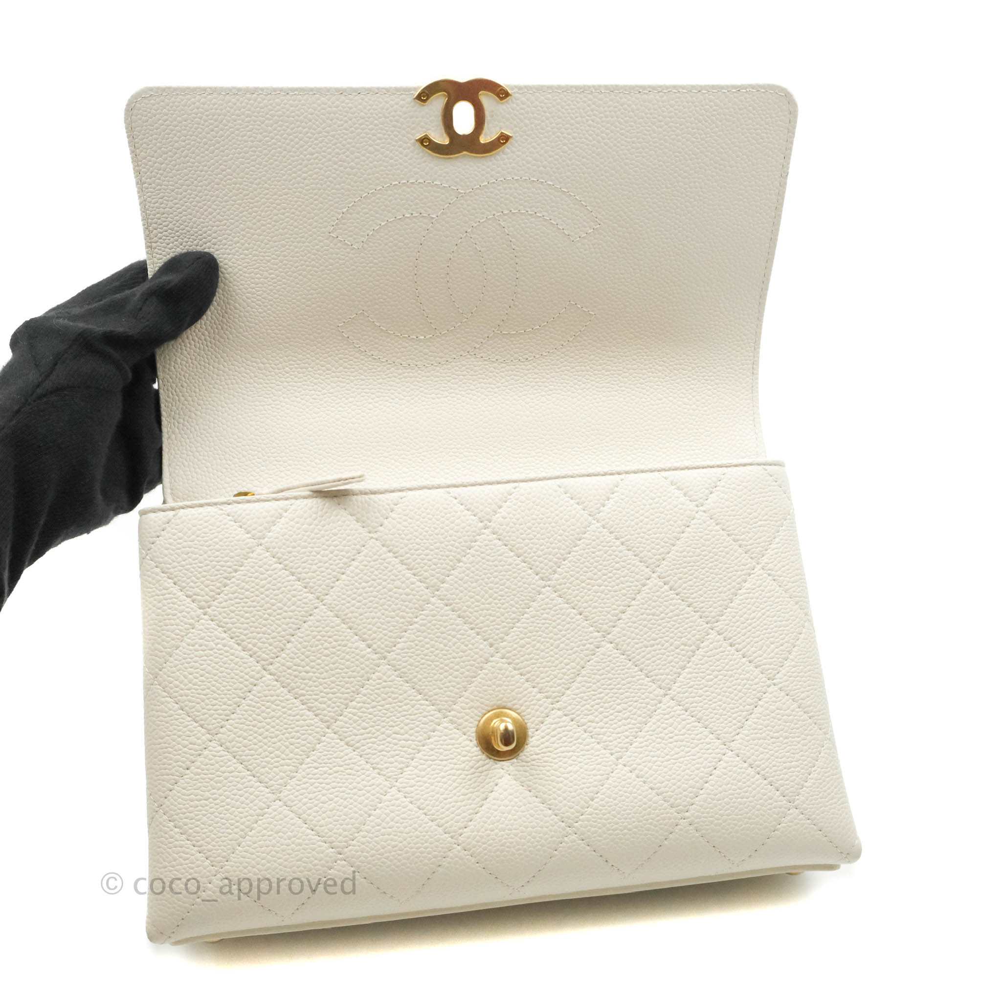 Chanel Chic Affinity Small Grained Calfskin Crossbody Bag in Ivory with Gold Hardware - Perfect for Everyday Luxury & Special Occasions