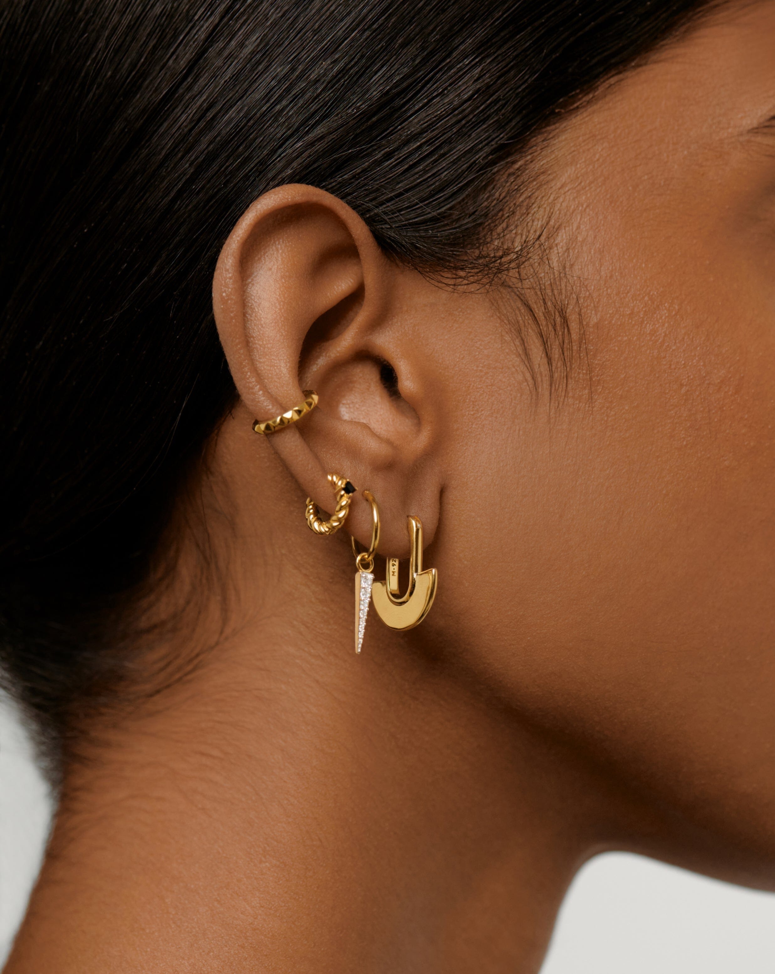 Zenyu Small Hoop Earrings for Women - 14K Gold Plated Minimalist Dainty Huggie Hoops - Perfect for Everyday Wear, Office, Date Night & Gift Giving
