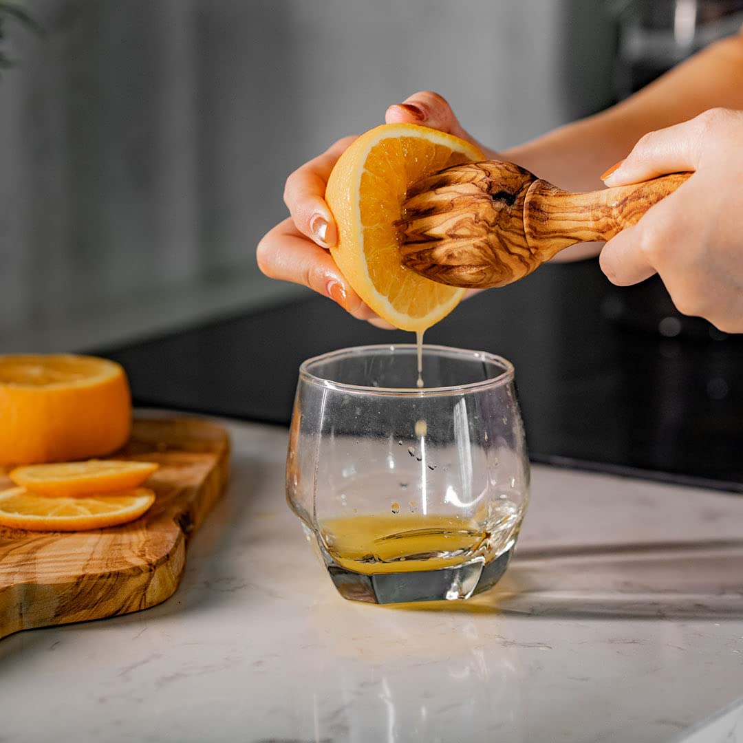Handmade Olive Wood Teardrop Citrus Juicer - Artisan Crafted Lemon, Lime & Orange Squeezer - Rustic Kitchen & Bar Tool for Fresh Juice - Perfect for Cocktails, Cooking & Healthy Drinks
