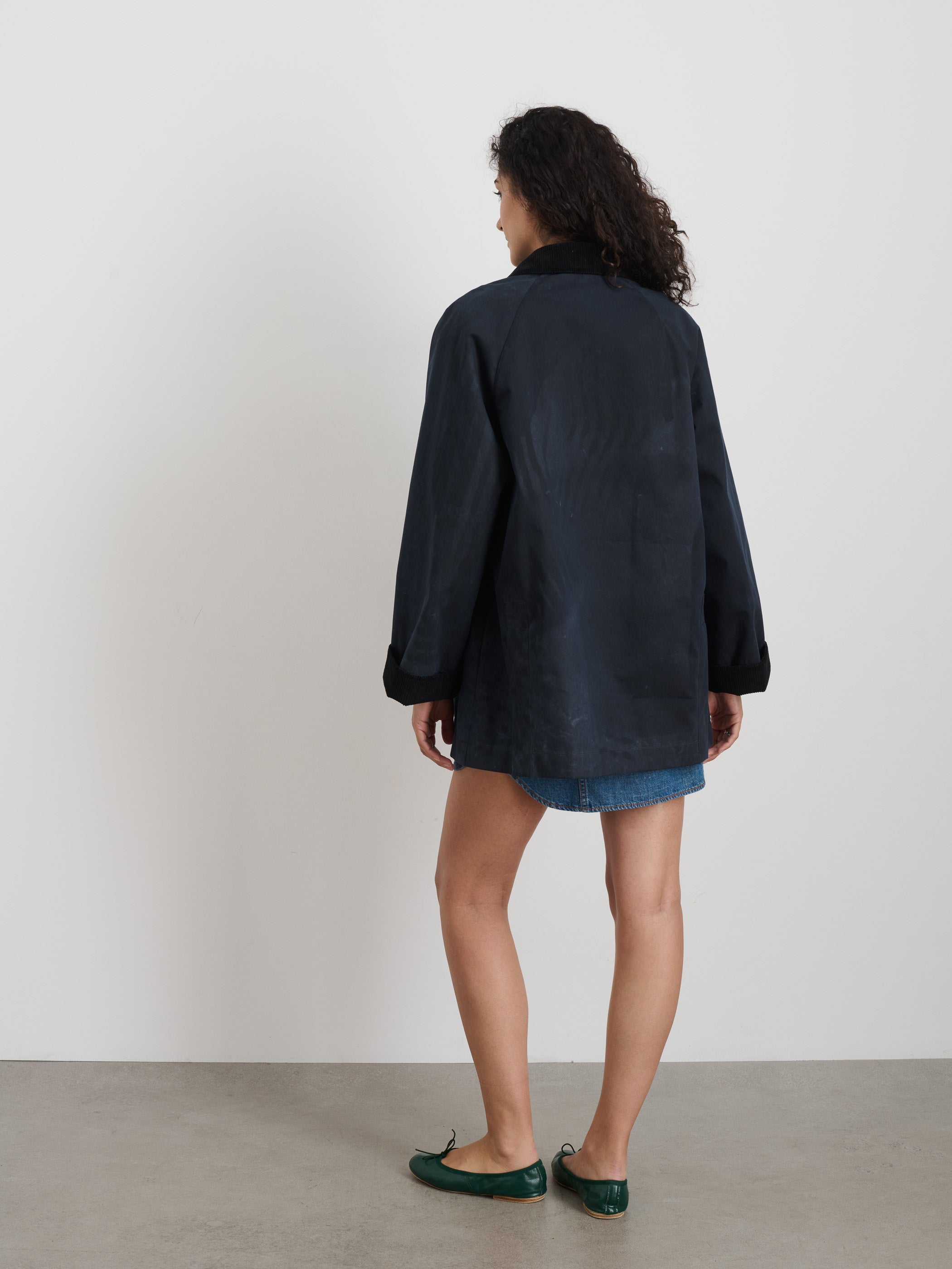 Chiltern Street Waxed Cotton Jacket for Men & Women - Waterproof Outdoor Coat for Hiking, Travel & Everyday Wear