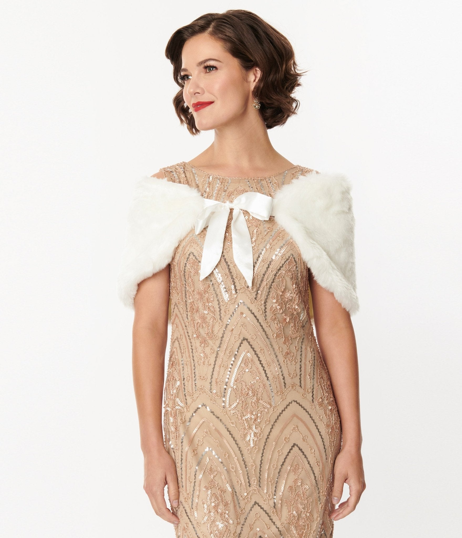 Vintage 1920s White Faux Fur Ribbon Shawl - Elegant Flapper Style Wrap for Women - Perfect for Gatsby Parties, Weddings & Evening Events