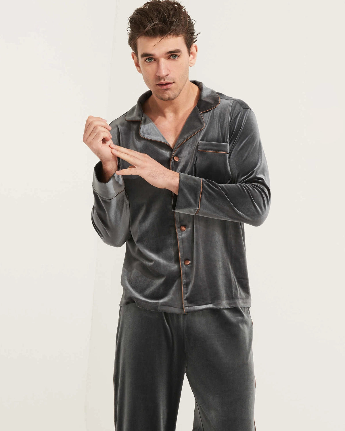 Luxury Men's Silk Velvet Pajama Set - Soft Breathable Sleepwear for Comfortable Nights - Perfect for Lounging, Sleepovers & Relaxation at Home