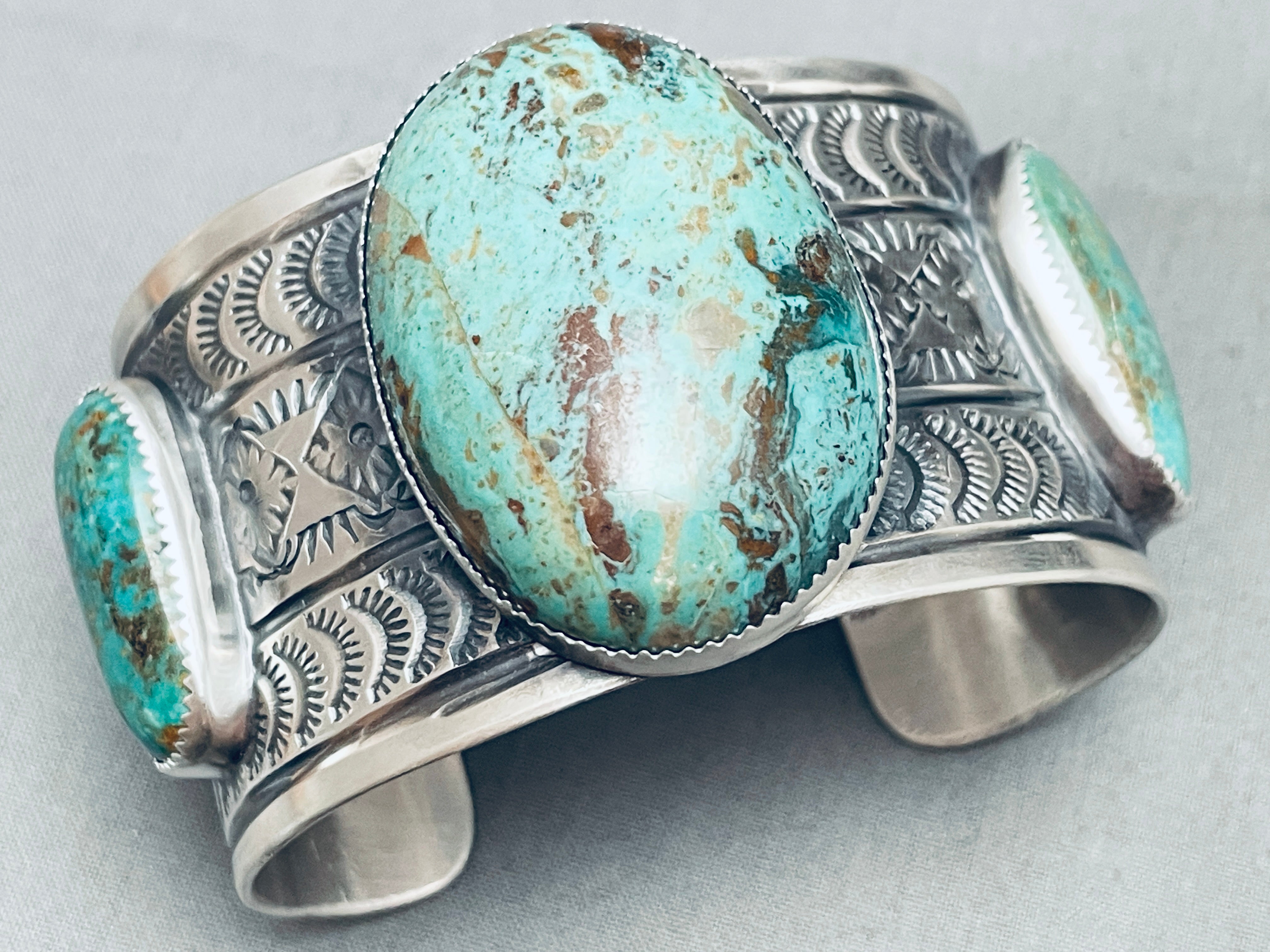 117g Authentic Navajo Sterling Silver Bracelet with Green Turquoise – Handmade Native American Jewelry for Women, Perfect for Gifts & Special Occasions