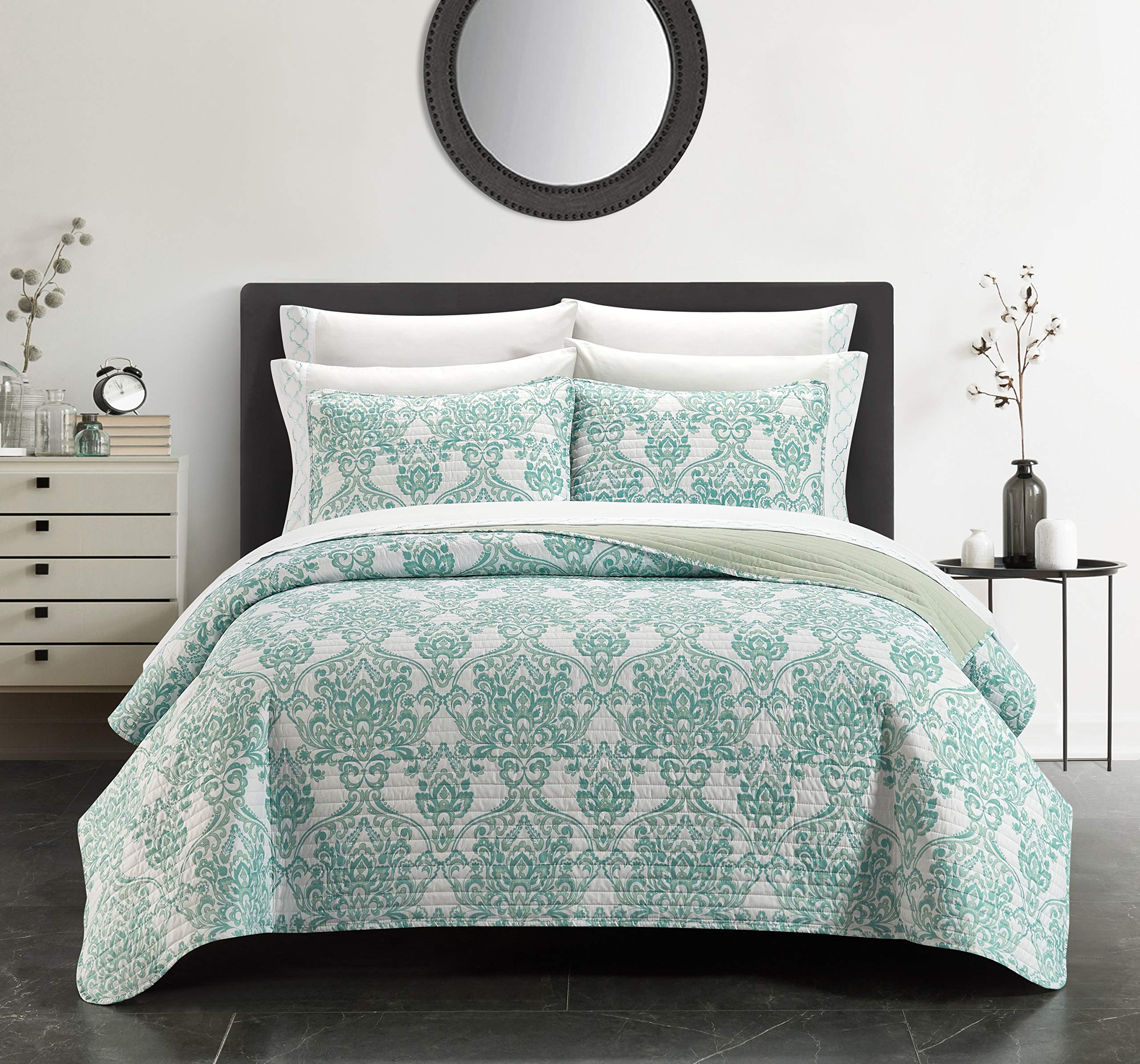 Stylish Sage Green Bed in a Bag Quilt Set - California King Size (9 Piece) | Two-Tone Medallion Polyester Bedding with Quilt, Shams, Sheets & Pillowcases | Perfect for Master Bedroom, Guest Room & Cozy Home Decor
