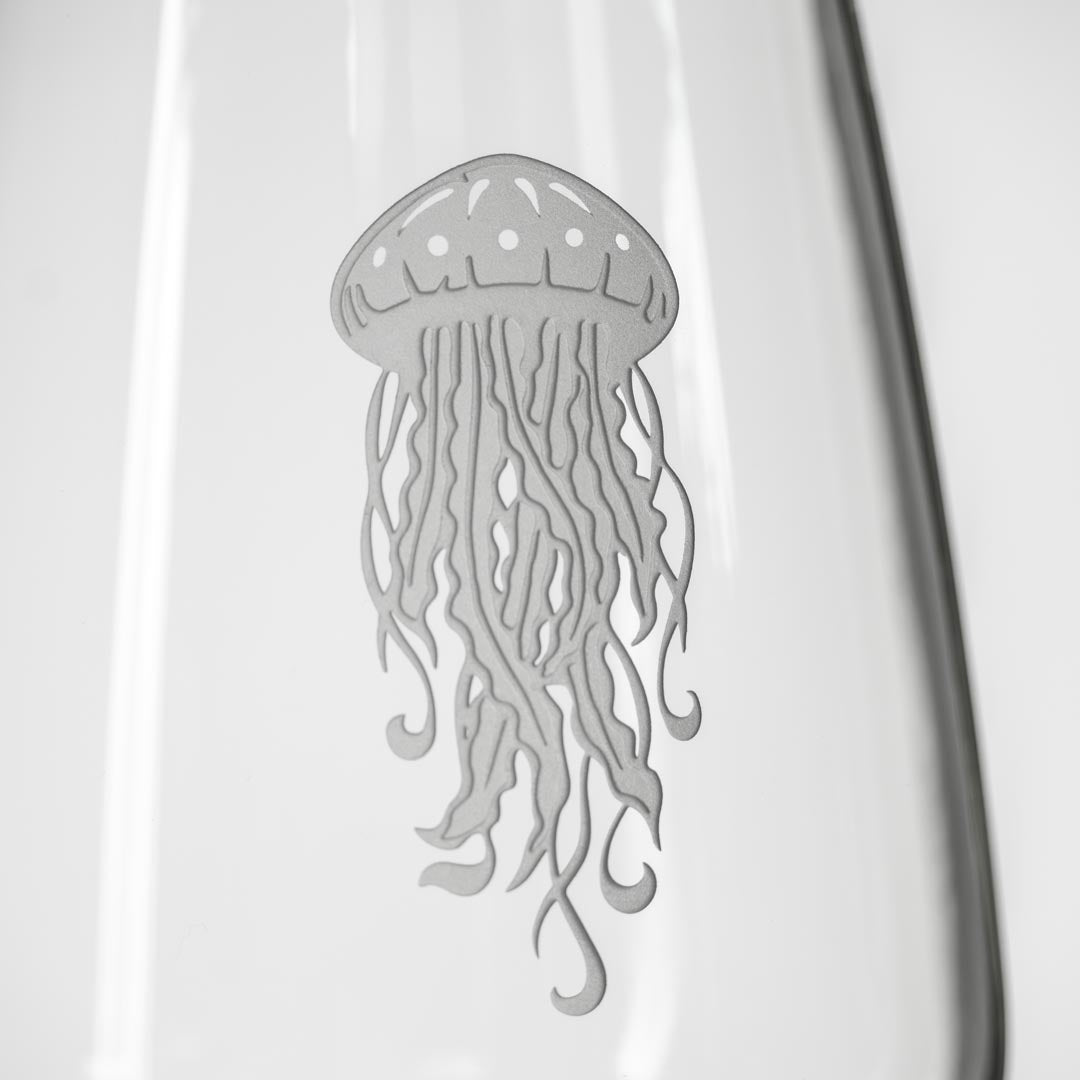 Premium 19.75oz Jellyfish All-Purpose Wine Glasses Set of 2 - Stemless Wine Tumblers for Red, White, Rosé & Cocktails - Perfect for Dinner Parties, Weddings & Home Entertaining
