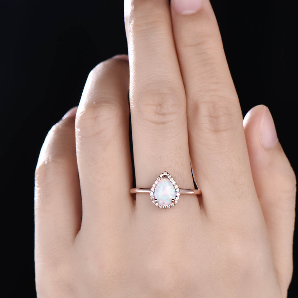 14K/18K Gold Pear Shaped Opal Engagement Ring with Halo Setting - Elegant Rose Gold Wedding Band for Women, Perfect for Proposals, Anniversaries & Special Occasions