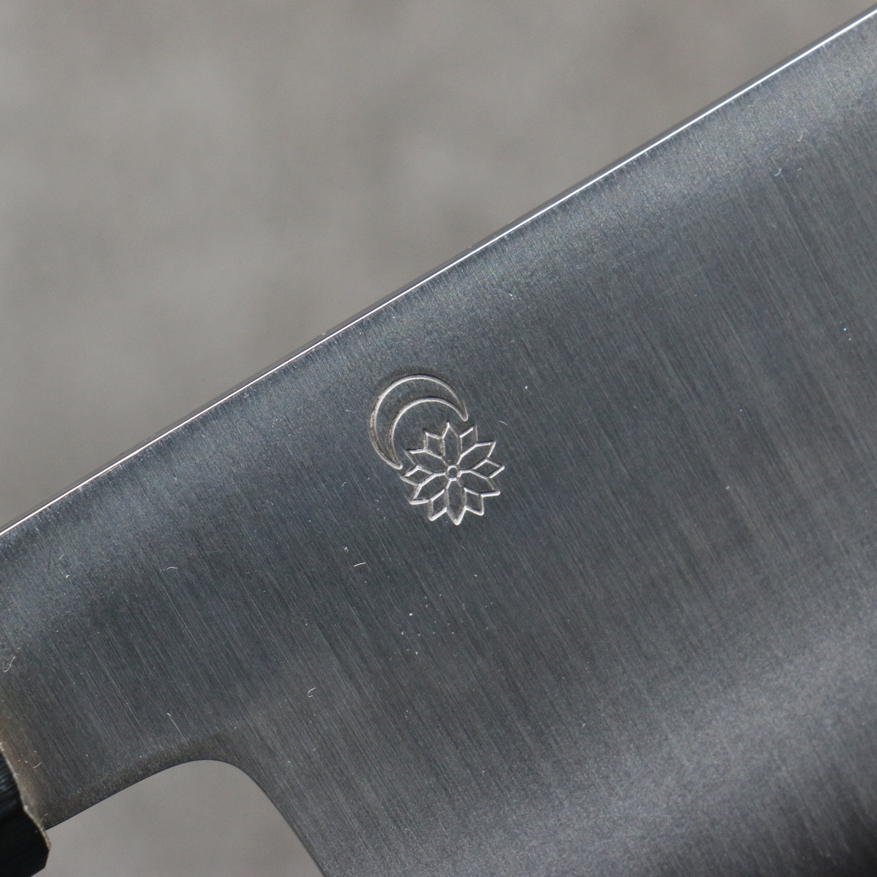Premium Kikuzuki Silver Steel No.3 Bokashi Nakiri Knife - 180mm Japanese Kitchen Knife with Magnolia Wood Handle - Perfect for Slicing Vegetables, Herbs & Sushi Preparation