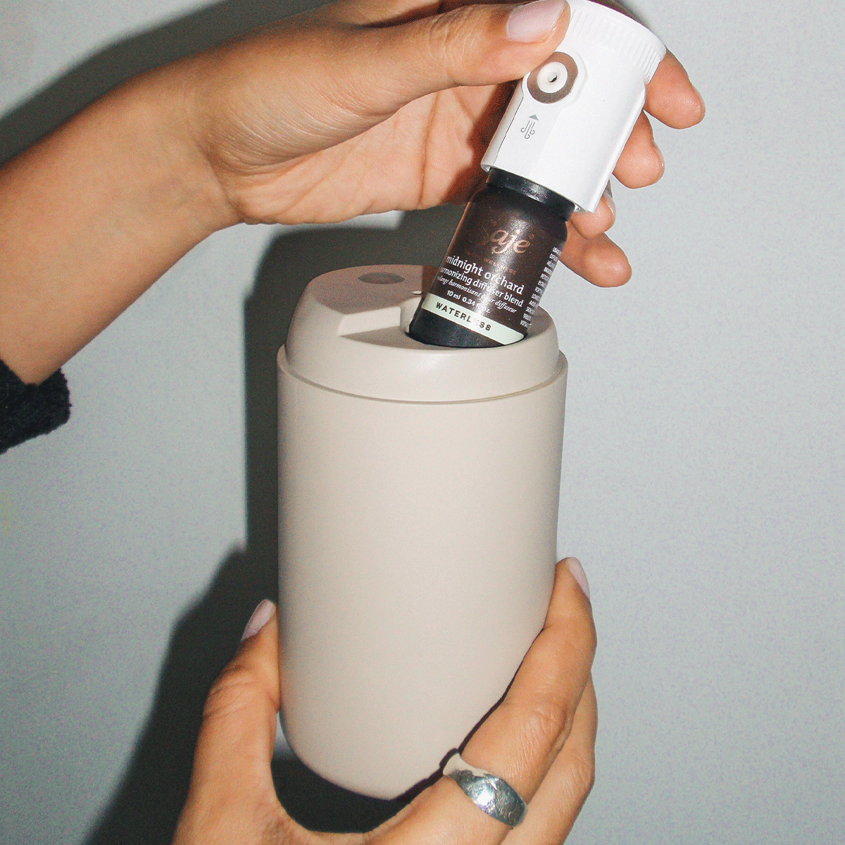 Aroma Oasis Essential Oil Diffuser - Ultrasonic Humidifier for Home, Office & Spa - Perfect for Aromatherapy, Relaxation & Better Sleep
