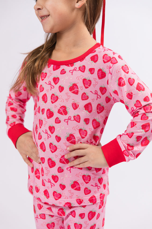 Sweet Dreams Strawberry Hearts Pajama Set for Kids - Soft & Comfortable Sleepwear for Girls & Boys - Perfect for Bedtime, Lounging & Sleepovers