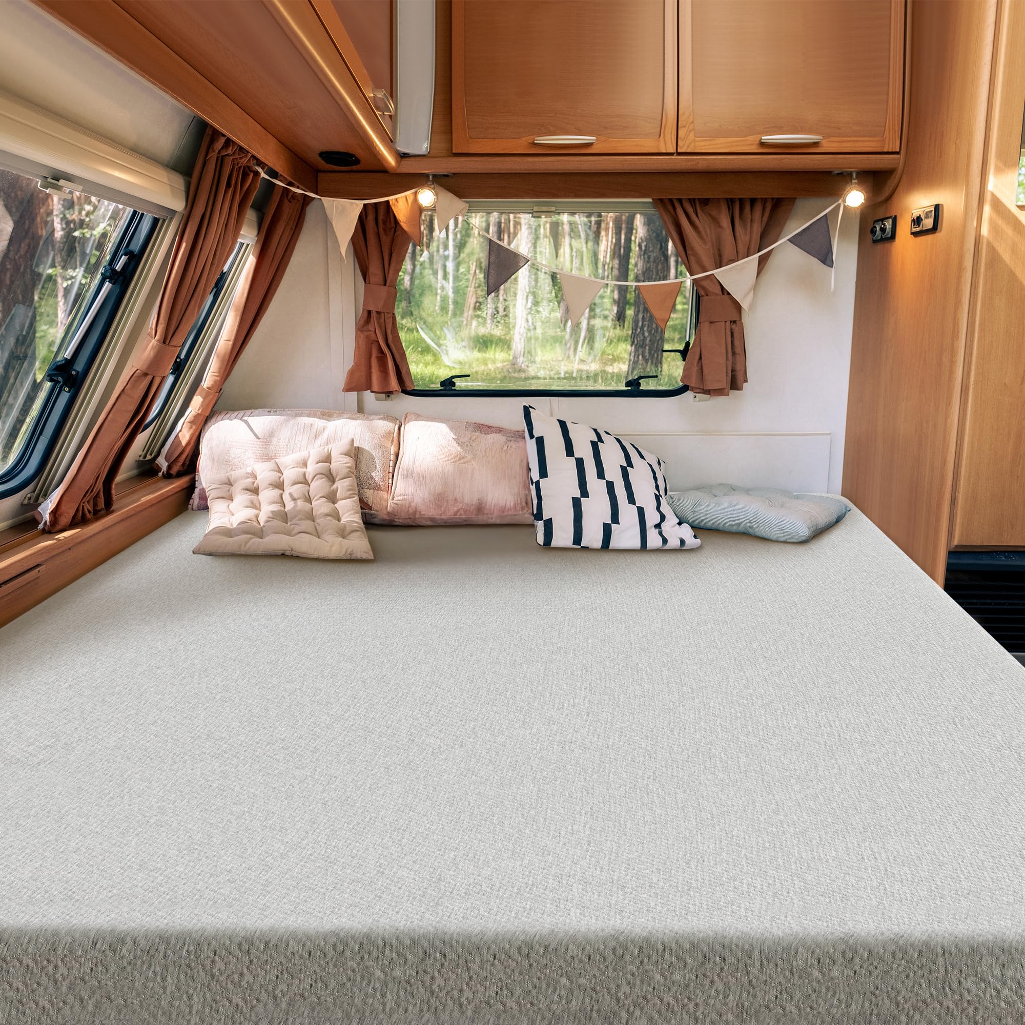 ZINUS 8 Inch Ultima Memory Foam Mattress, Short Queen Size for RVs, Campers & Trailers - Pressure Relieving Bed in a Box, CertiPUR-US Certified, White - Perfect for Travel Trailers, Motorhomes & Small Bedrooms