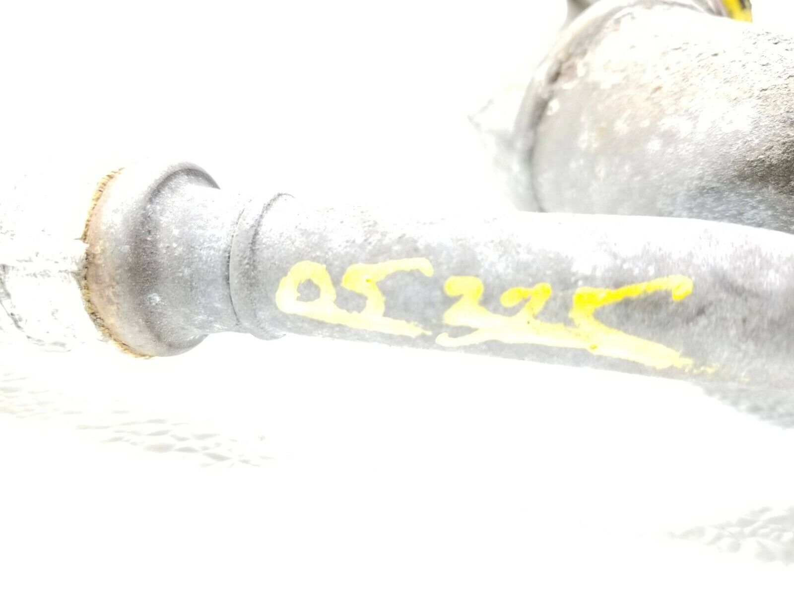 BMW E46 325xi AC Hose Pipe Line Replacement Part - OEM Quality Fit for 2001-2005 Models - Perfect for AC System Repair & Maintenance
