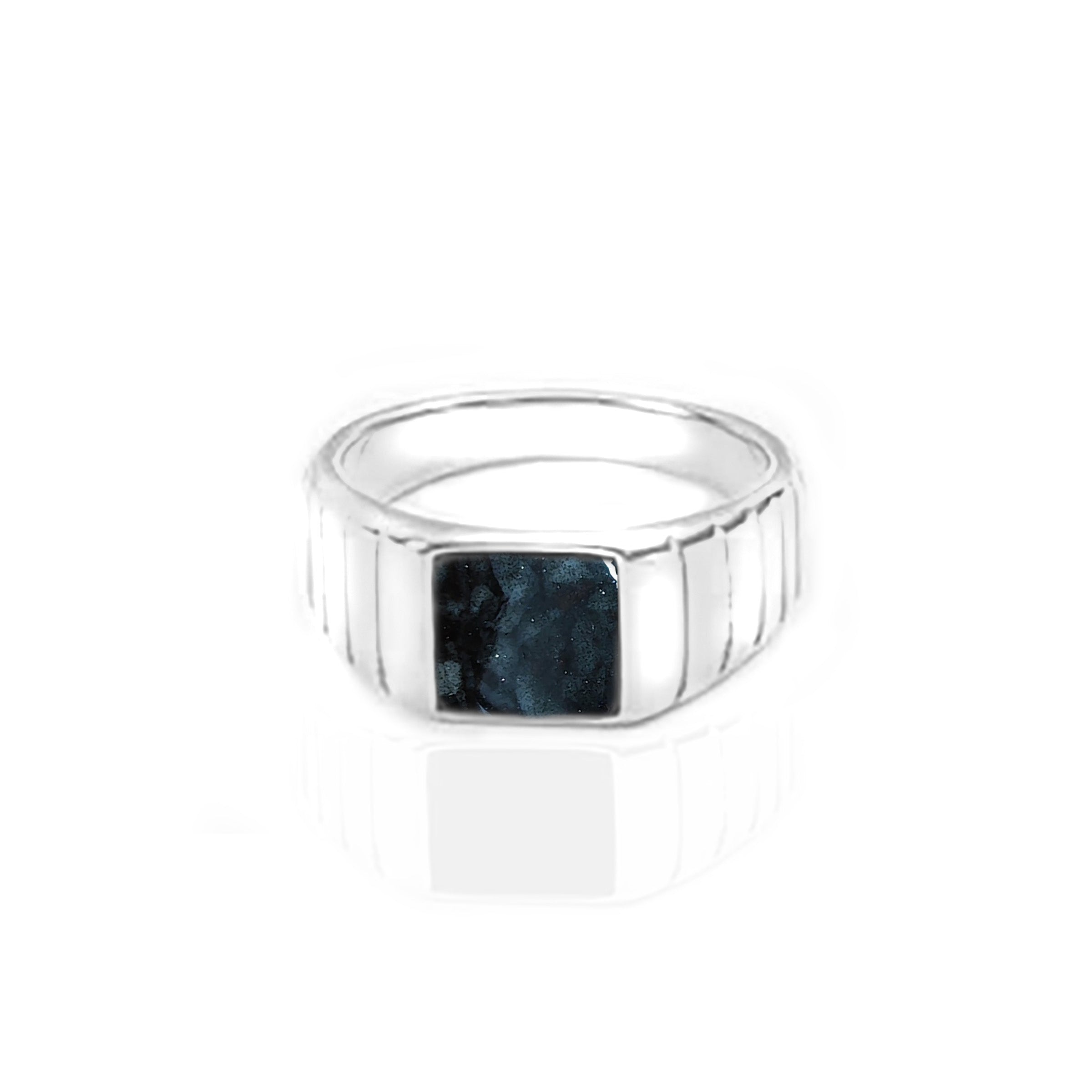 Eternal Ember: Men's Ashes Ring - Unique Memorial Jewelry for Cremation Ashes, Perfect for Gifts, Remembrance & Special Occasions