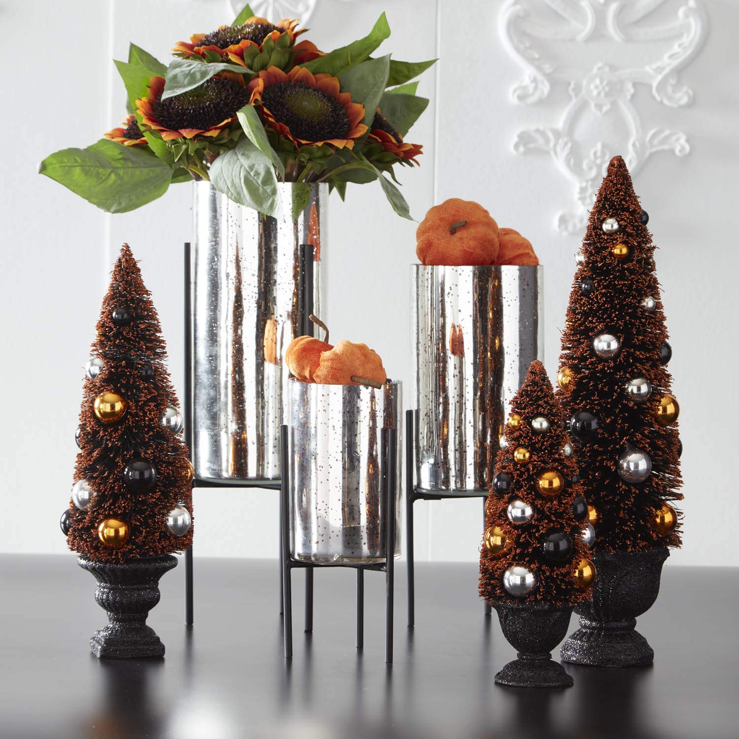 K&K Interiors 16998B Set of 3 Silver Mercury Glass Candle Holders with Black Metal Tripod Base - Elegant Home Decor for Weddings, Dining Tables & Holiday Centerpieces