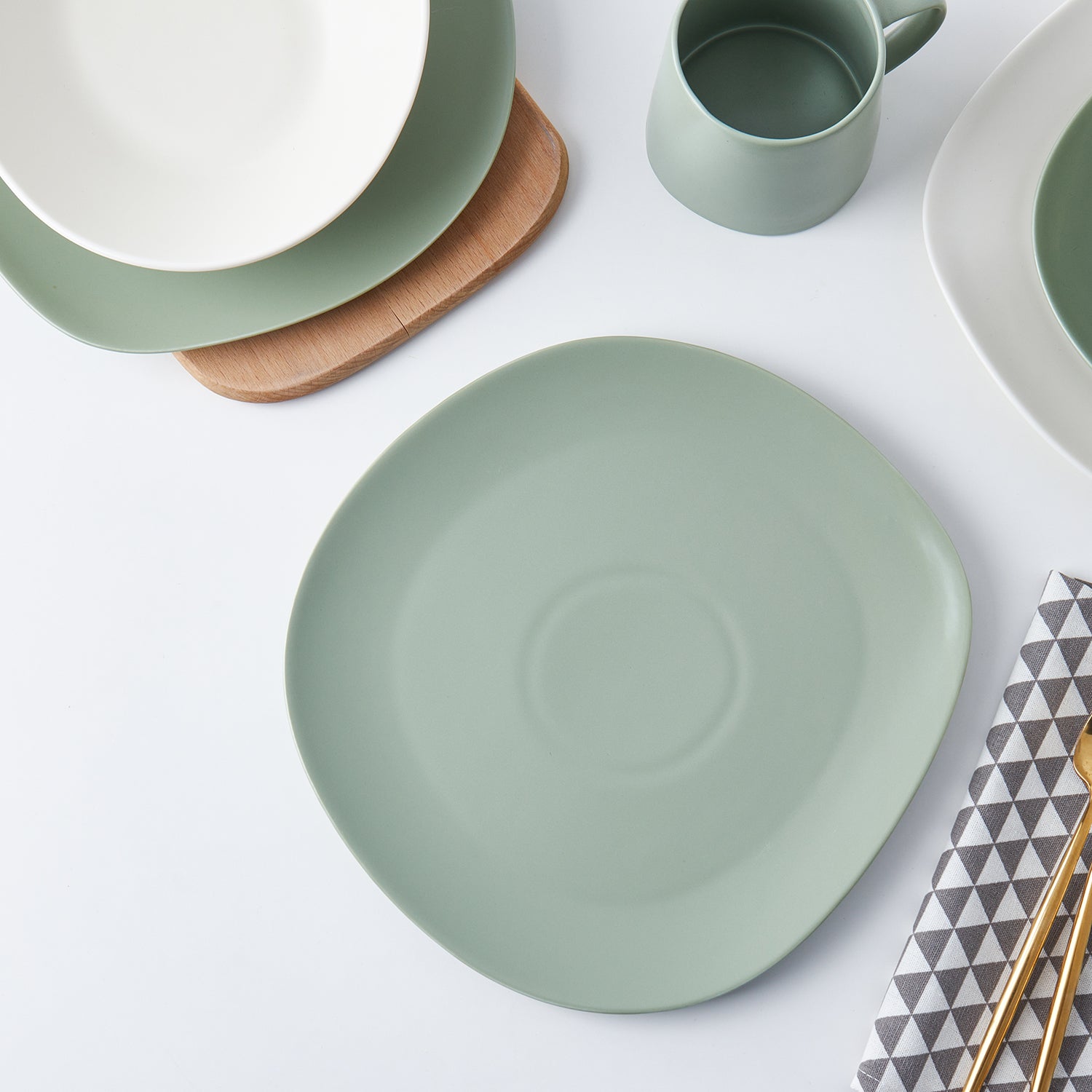 Delilah Porcelain Salad Plate Set of 6 - Elegant Dinnerware for Fine Dining, Parties & Home Decor | Dishwasher Safe & Chip Resistant