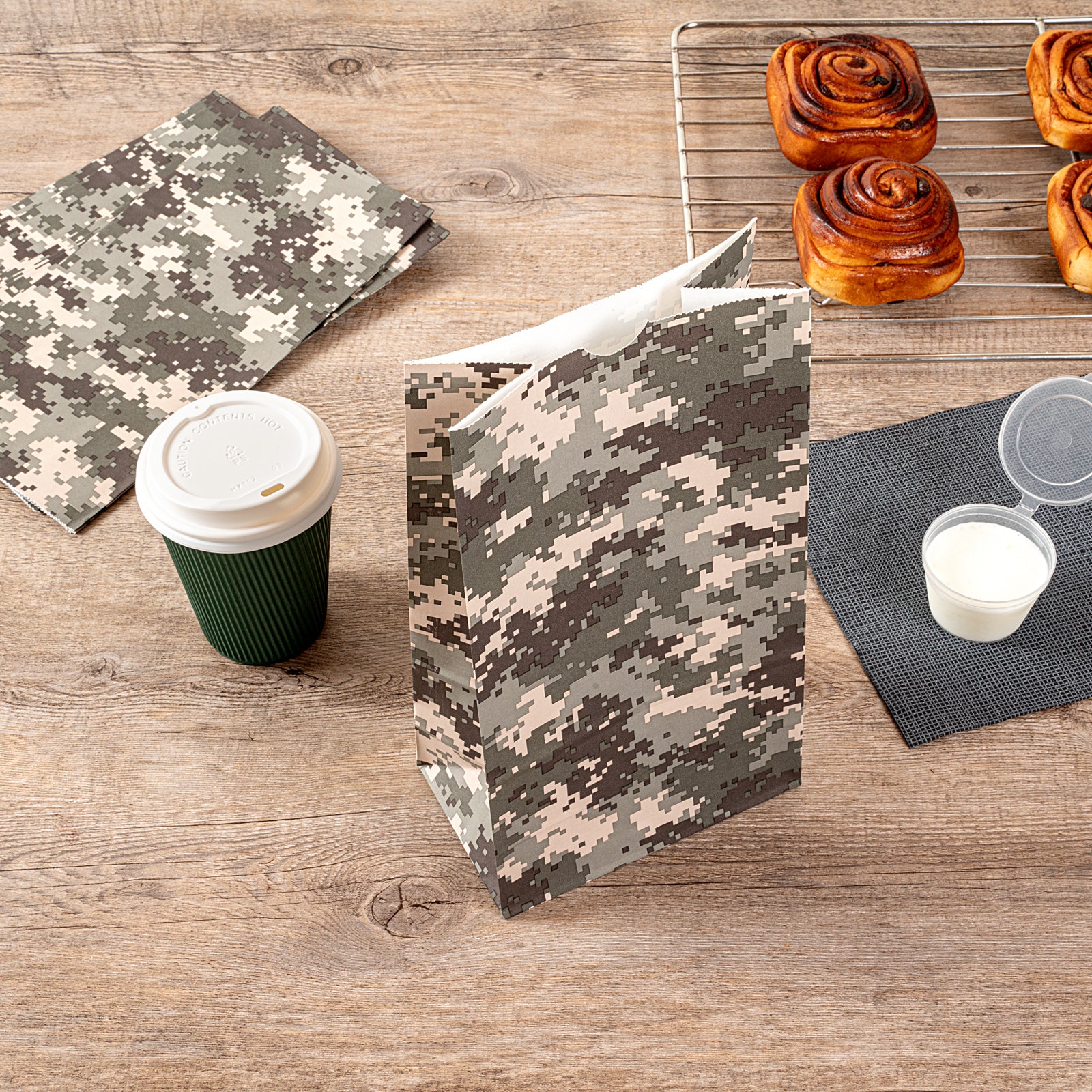 Camouflage Paper Bags 6x3.5x10.75 Inches - 6 lb Weight Capacity - Pack of 100 Bulk Kraft Gift Bags for Hunting, Military, Outdoor Events & Party Favors