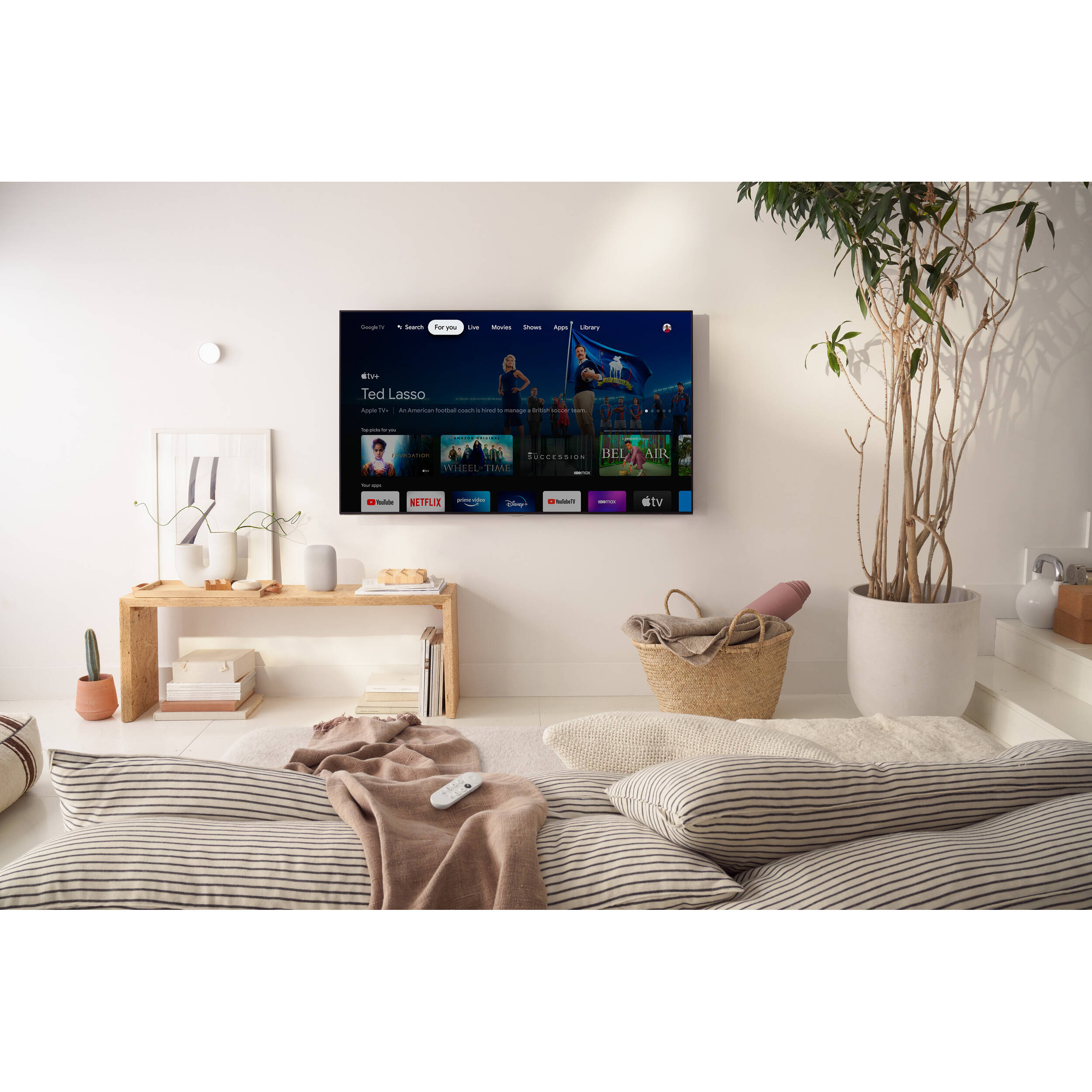 Google Chromecast with Google TV HD Streaming Stick - 1080p Media Player, Voice Remote, Netflix, Disney+, Hulu - Snow White (GA03131-US) - Perfect for Home Entertainment & Smart TV Streaming